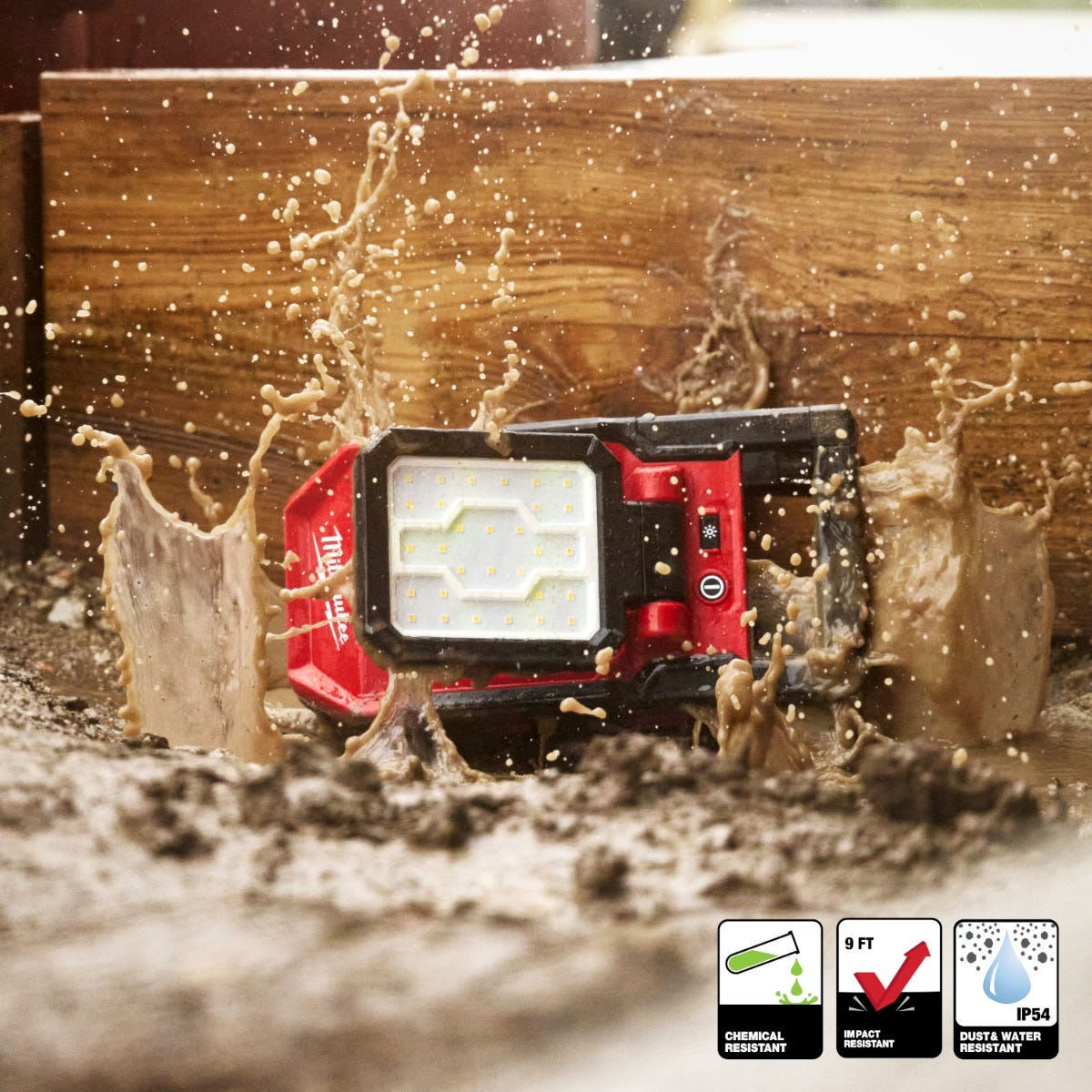 Milwaukee 2358-20 M18 ROVER 2000-Lumen Clamping Flood Light, Tool Only