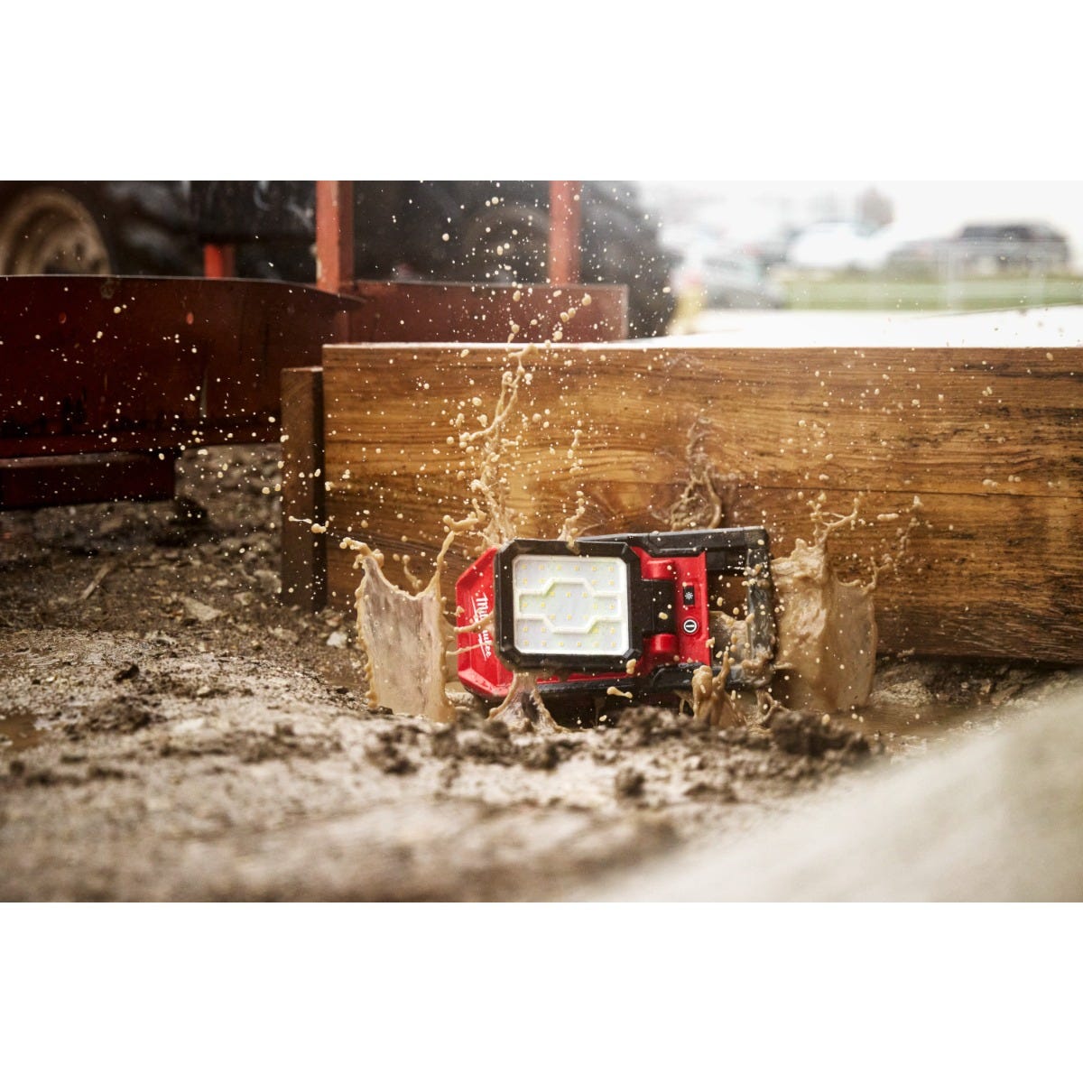 Milwaukee 2358-20 M18 ROVER 2000-Lumen Clamping Flood Light, Tool Only