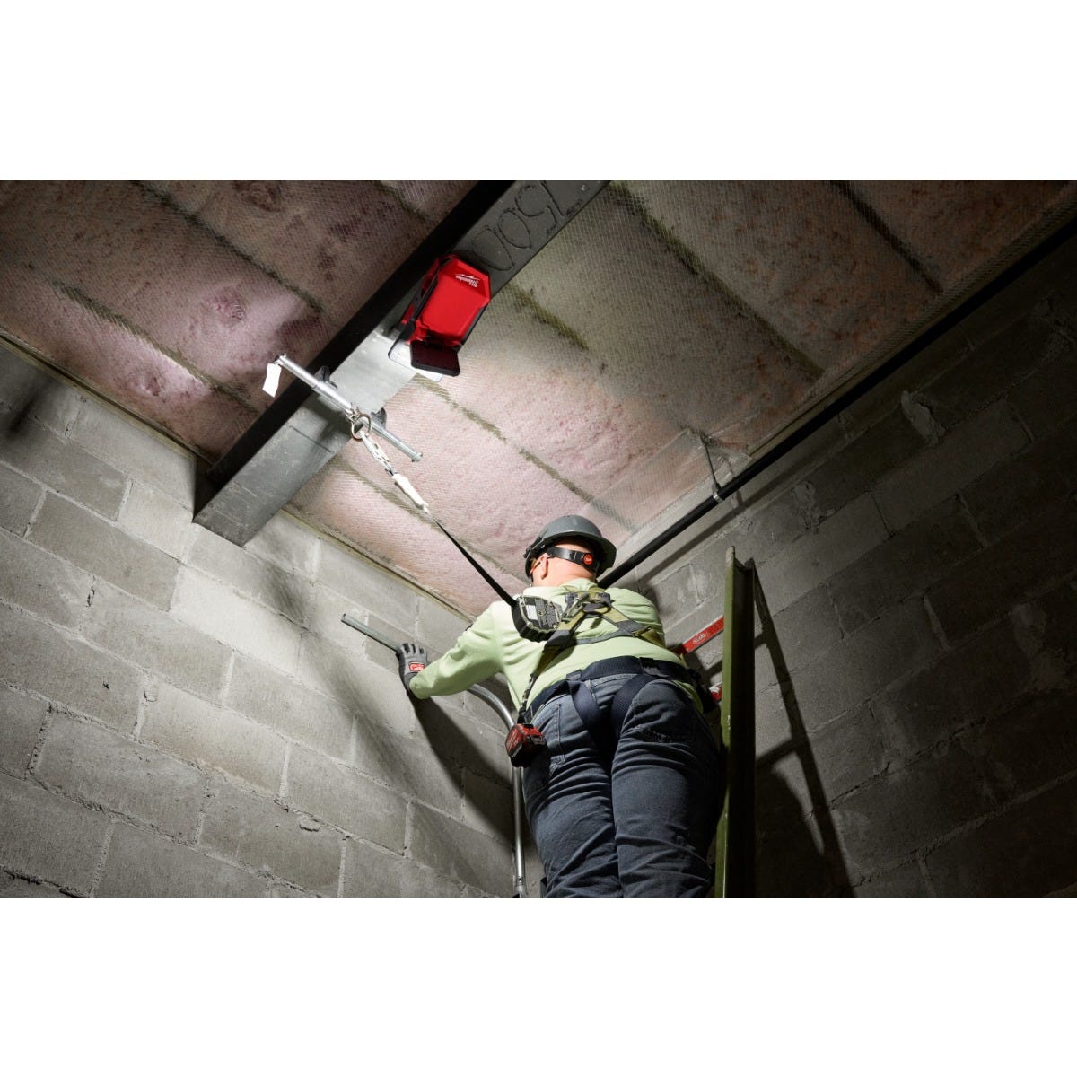 Milwaukee 2358-20 M18 ROVER 2000-Lumen Clamping Flood Light, Tool Only