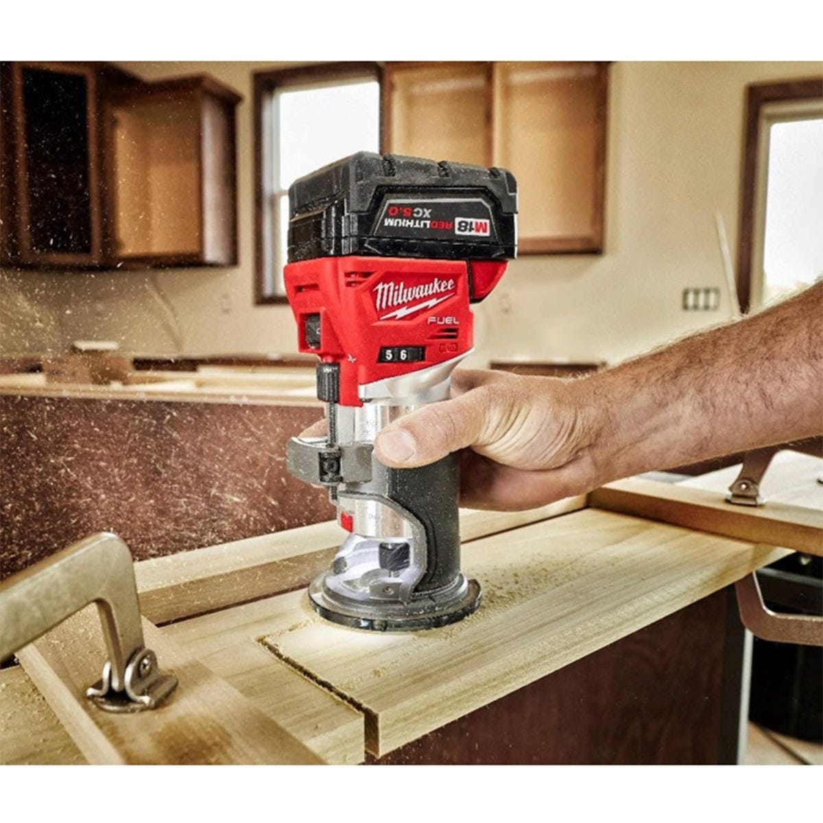 Milwaukee 2723-20 M18 FUEL Brushless Compact Router and Compact Router Offset Base, Tool Only Kit