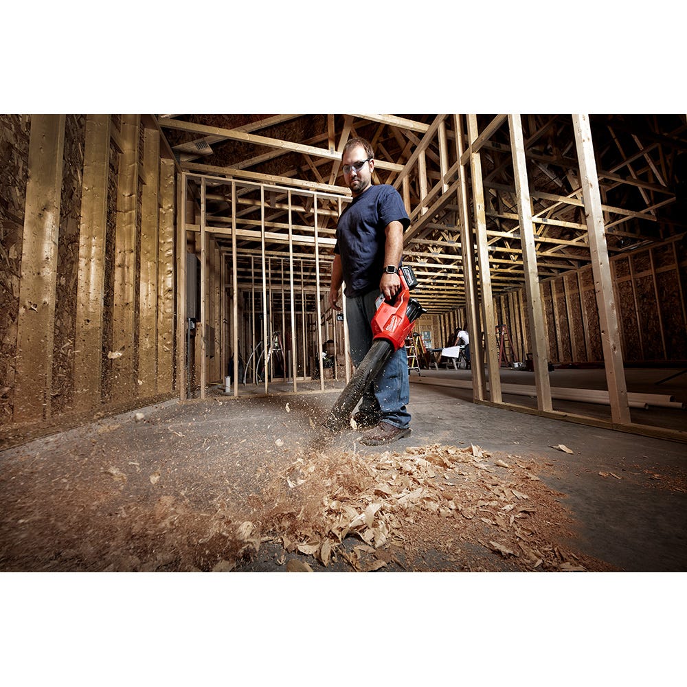 Milwaukee 2724-21HD M18 FUEL Brushless 450-CFM 120-MPH Blower 8.0Ah Kit