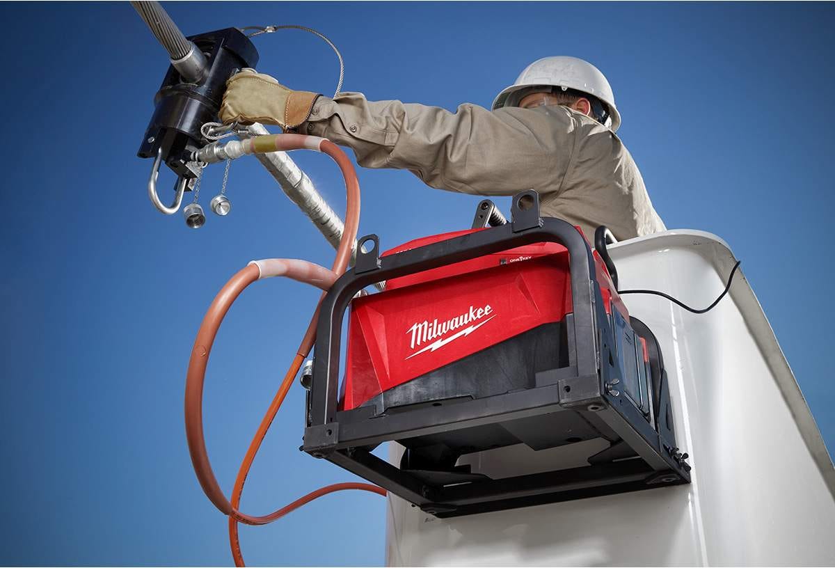 Milwaukee 2774-20 M18 FORCE LOGIC 10,000 PSI Hydraulic Pump, Tool Only