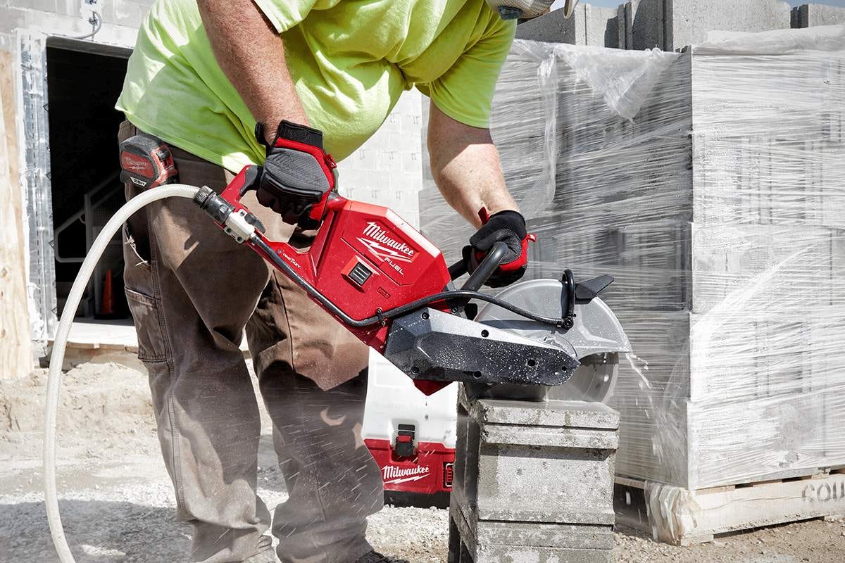 Milwaukee 2786-22HD M18 FUEL Brushless Cordless 9-Inch Cut-Off Saw with ONE-KEY 12.0Ah Kit