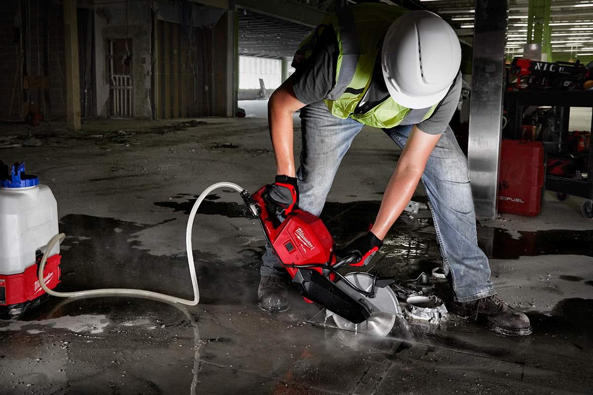 Milwaukee 2786-22HD M18 FUEL Brushless Cordless 9-Inch Cut-Off Saw with ONE-KEY 12.0Ah Kit