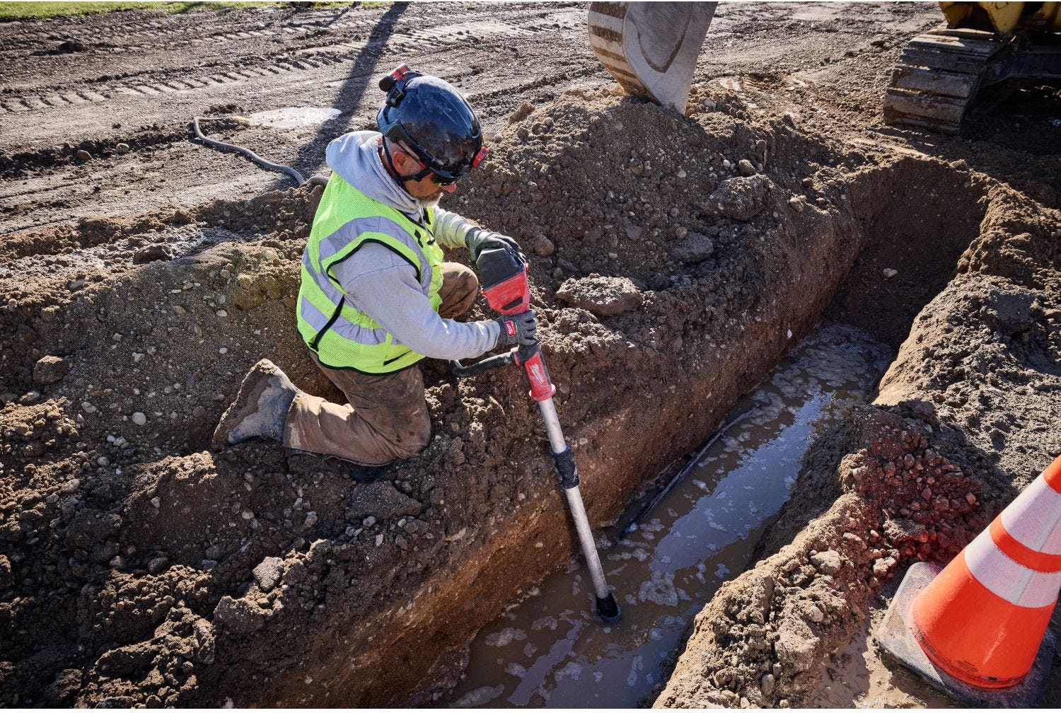 Milwaukee 2940-20 M18 Brushless Stick Transfer Pump