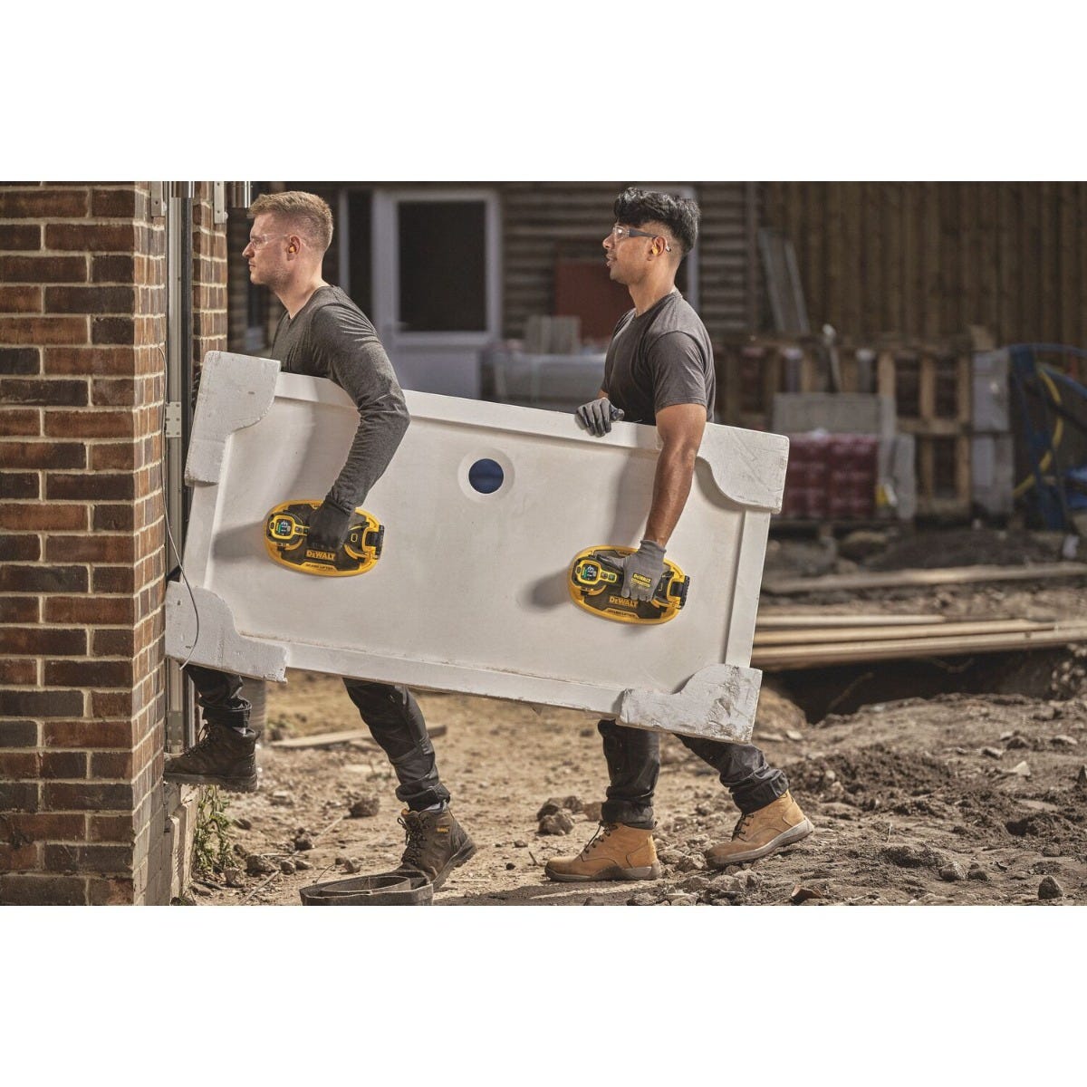 DeWalt DCE592D1 20V MAX* GRABO Lifter 2.0Ah Kit