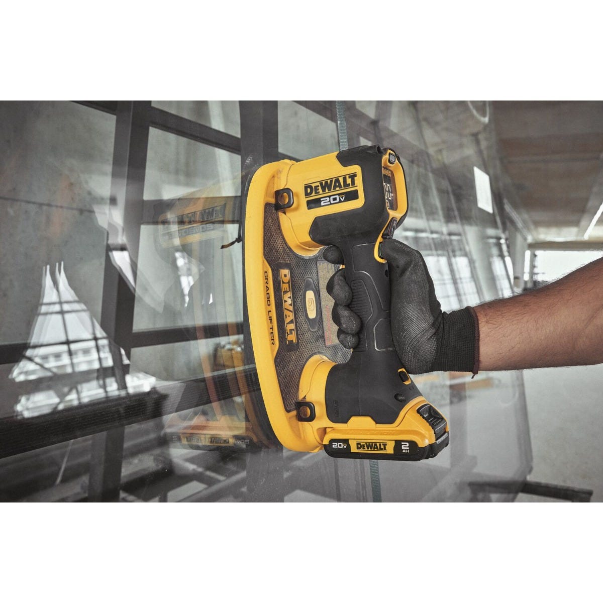 DeWalt DCE592D1 20V MAX* GRABO Lifter 2.0Ah Kit