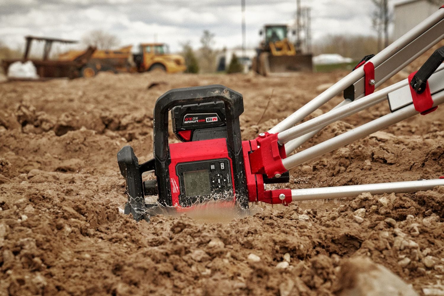 Milwaukee 3704-21T M18 Red Exterior Dual Slope Rotary Laser Level 3.0Ah Kit w/ Receiver, Remote, Grade Rod & Tripod