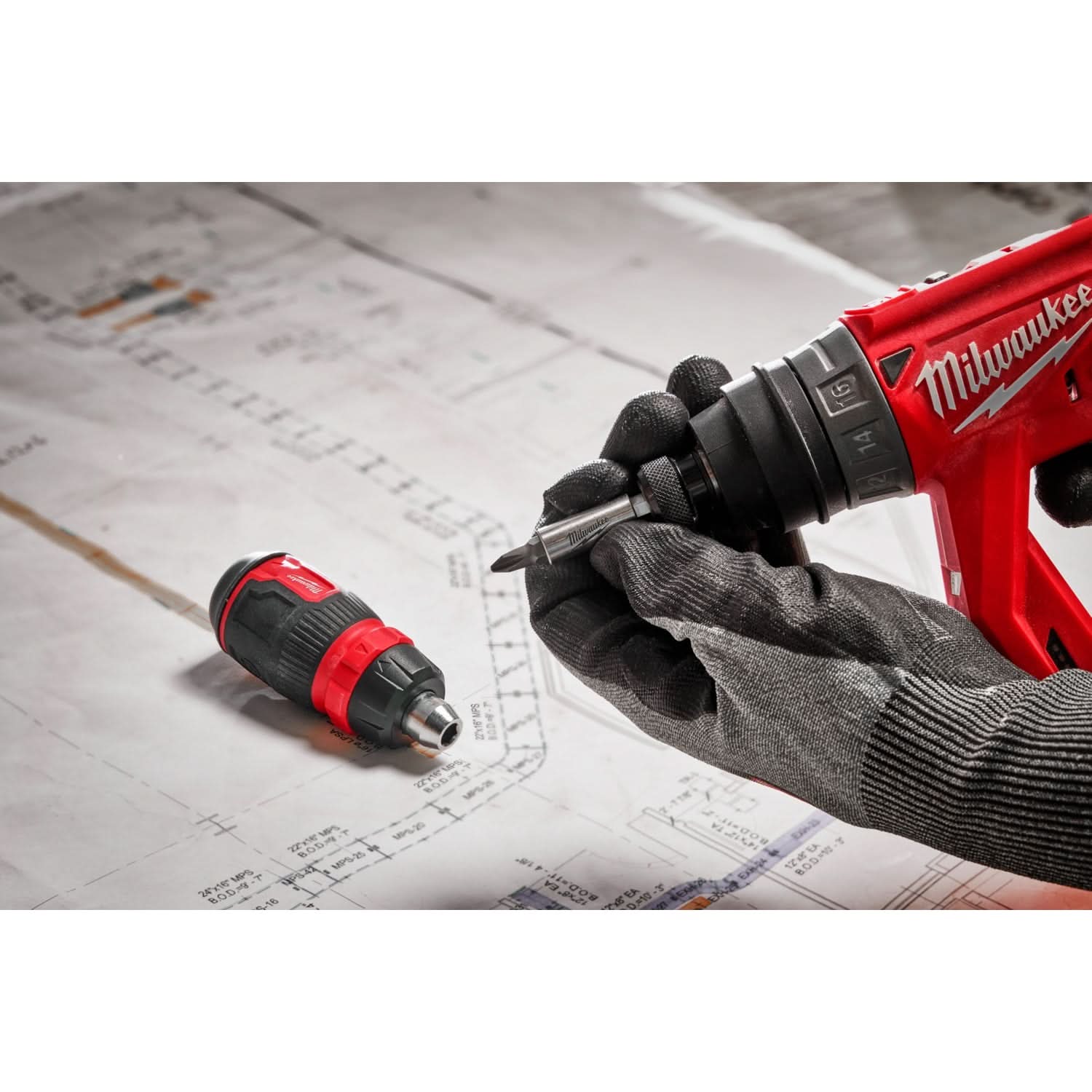 Milwaukee 48-22-2913 8-in-1 Ratcheting Compact Multi-Bit