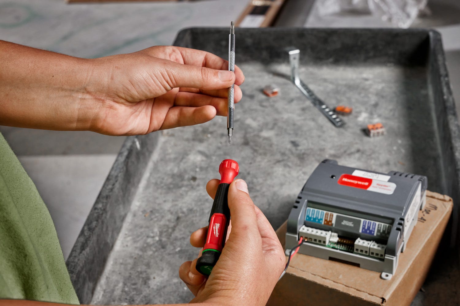 Milwaukee 48-22-2931 4-in-1 TORX Security Precision Multi-Bit Screwdriver