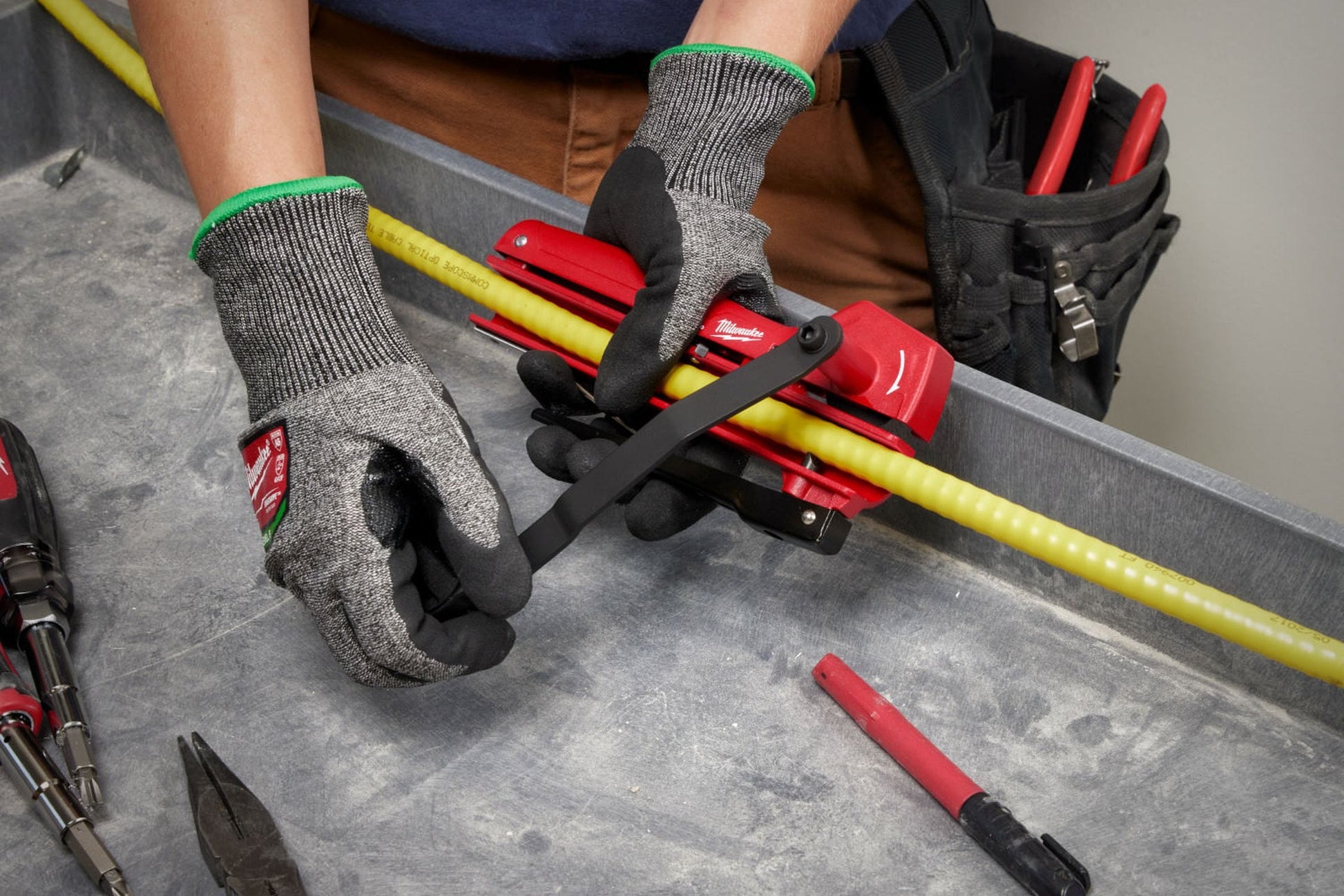 Milwaukee 48-22-6111 Armored Cable Cutter