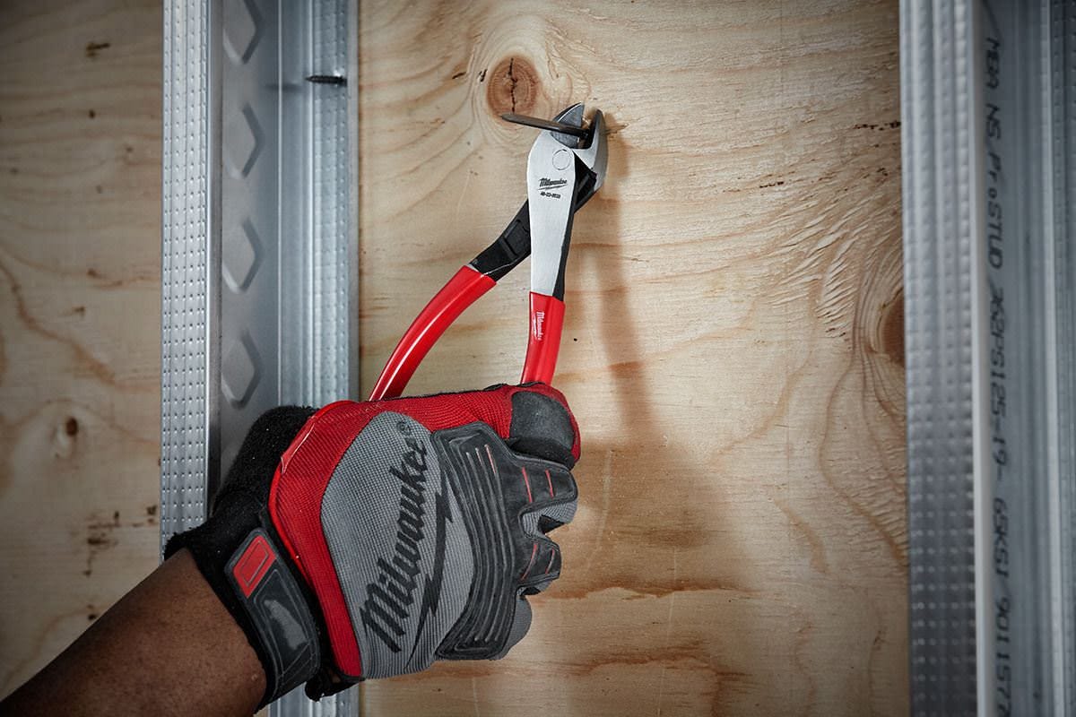 Milwaukee 48-22-6528 8'' Angled Head Diagonal-Dipped