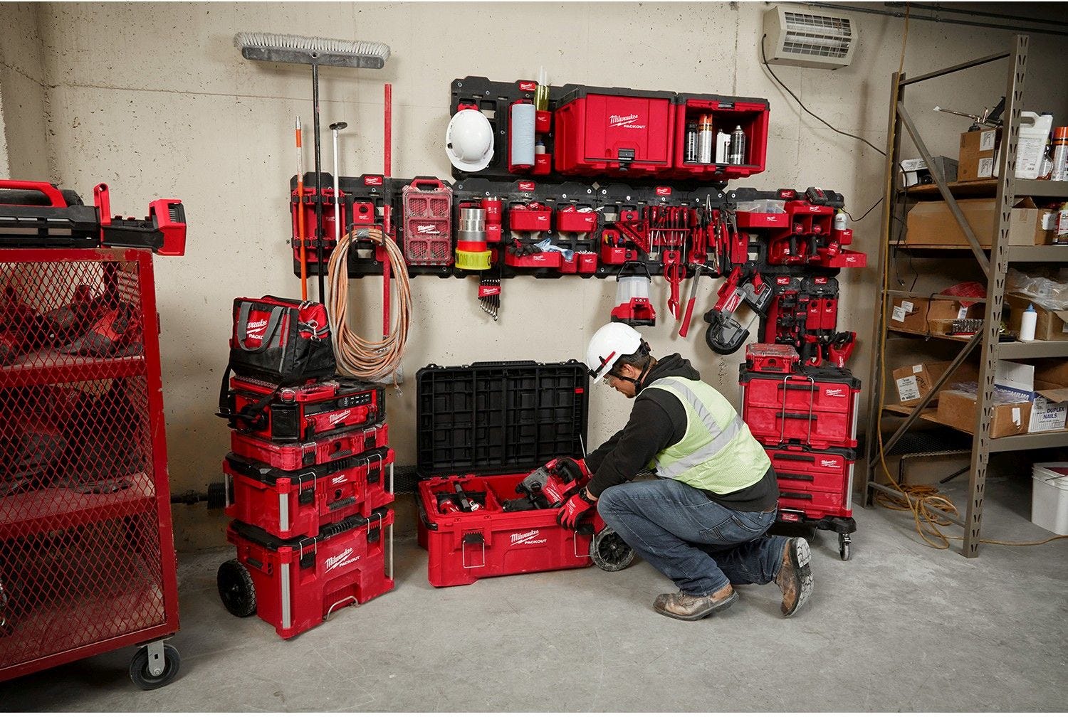 Milwaukee 48-22-8339 PACKOUT M18 Battery Rack