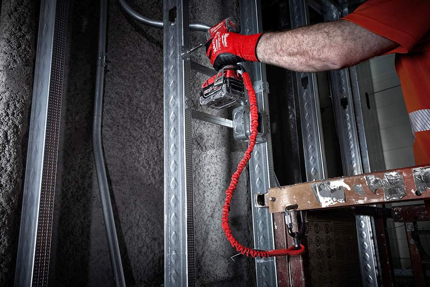 Milwaukee 48-22-8810 10Lb. Locking Tool Lanyard