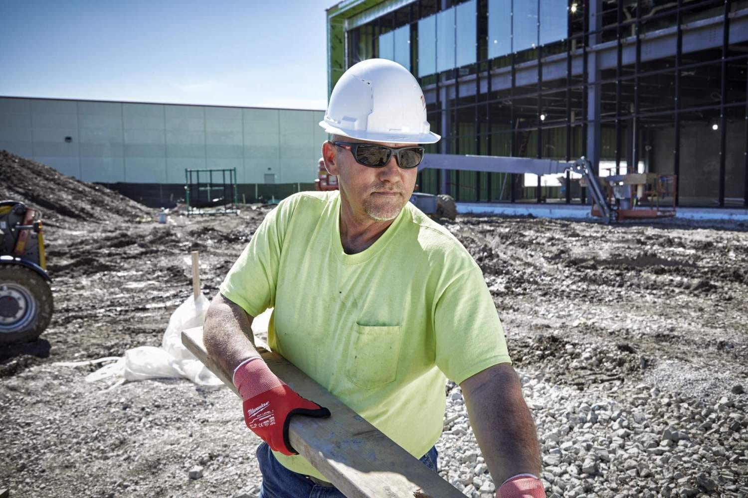 Milwaukee 48-73-2025 Tinted High Performance Safety Glasses