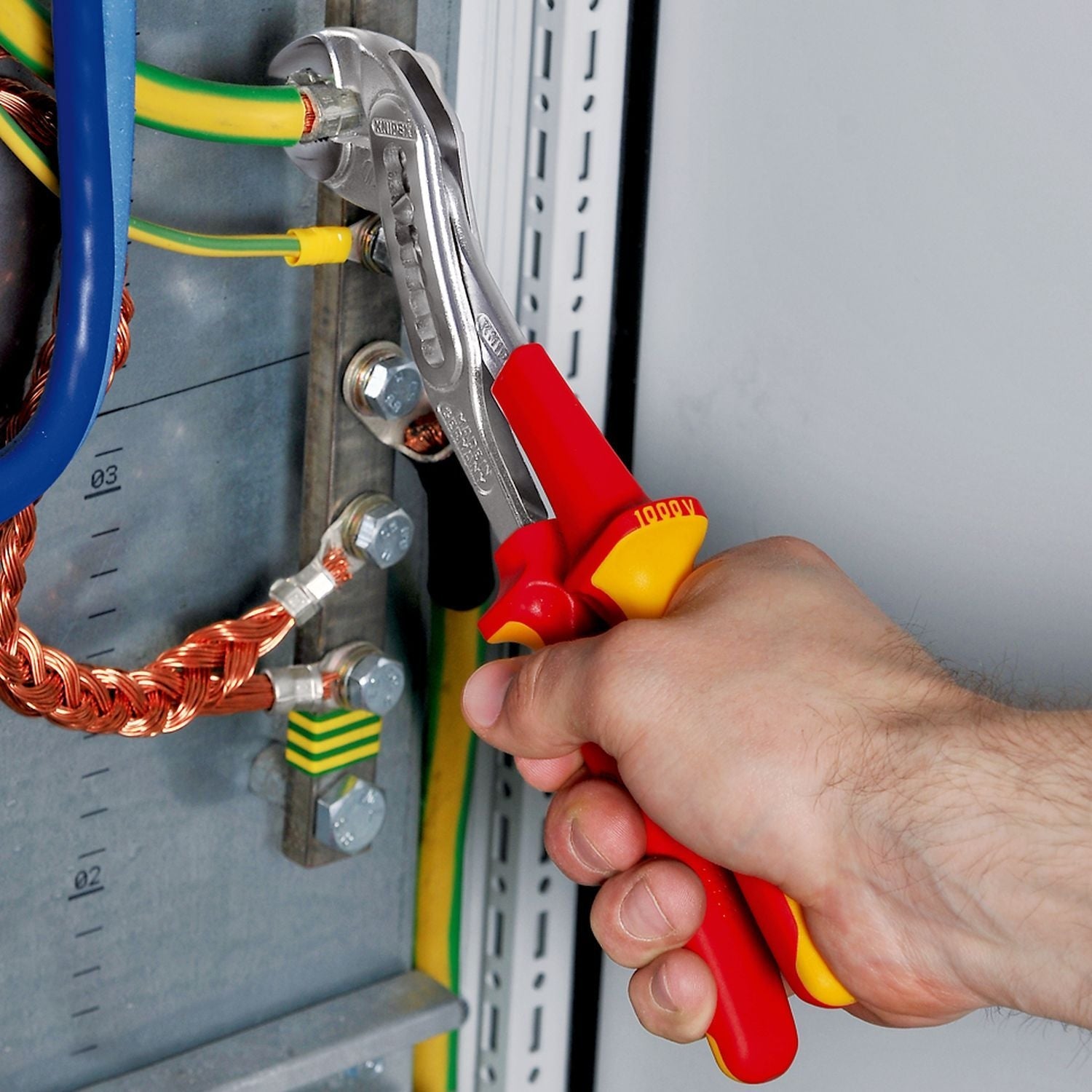 Knipex 88 06 250 Alligator Water Pump Pliers-1000V Insulated