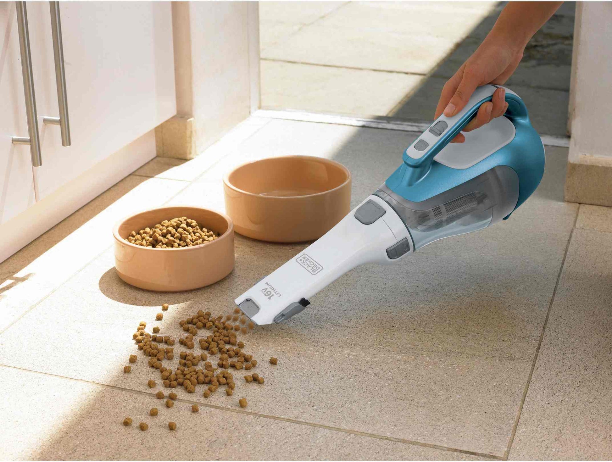 Black & Decker CHV1410L 14.4V DustBuster