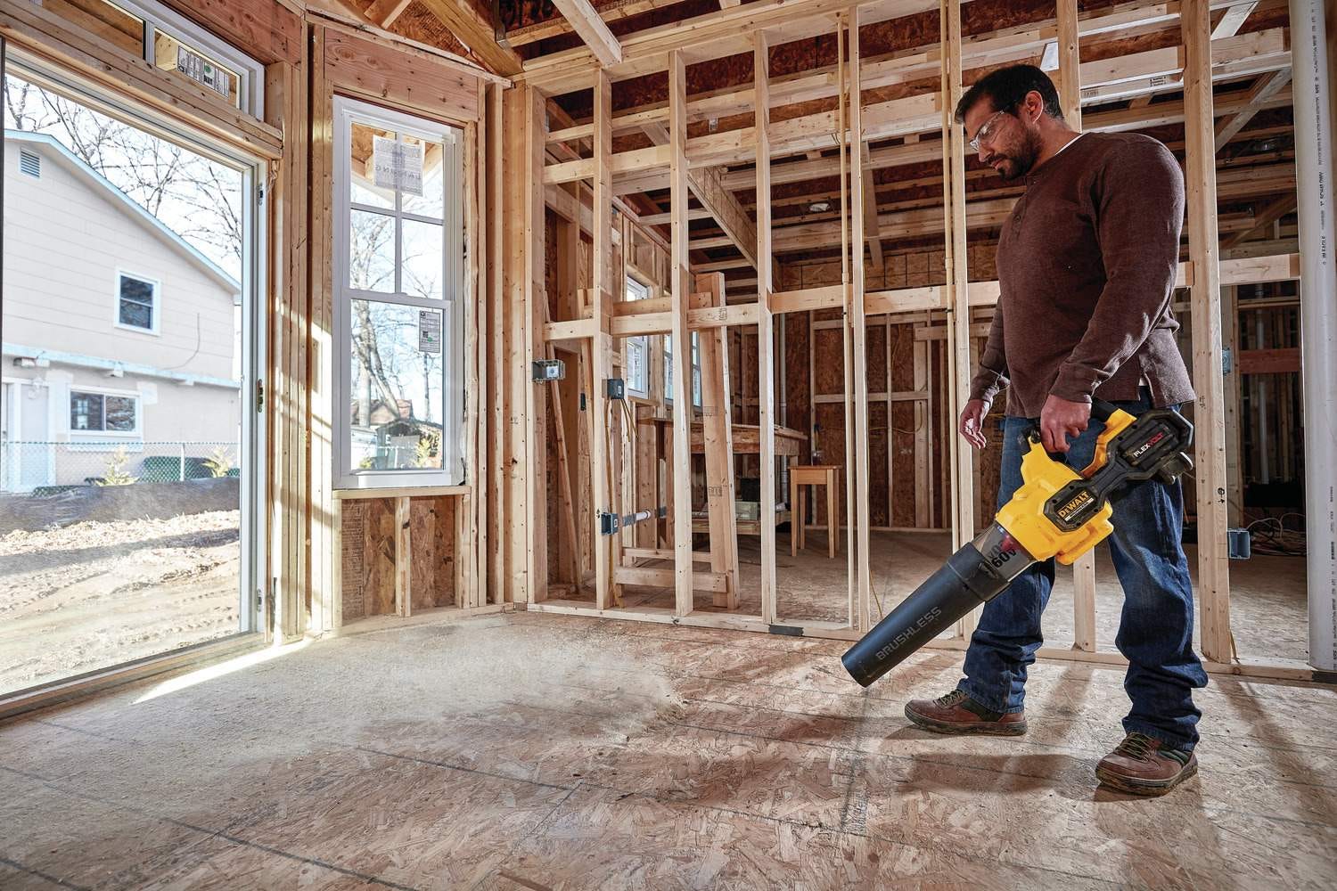 DeWalt DCBL772X1 60V MAX Flexvolt Brushless Handheld Axial 600-CFM Blower 9.0Ah Kit