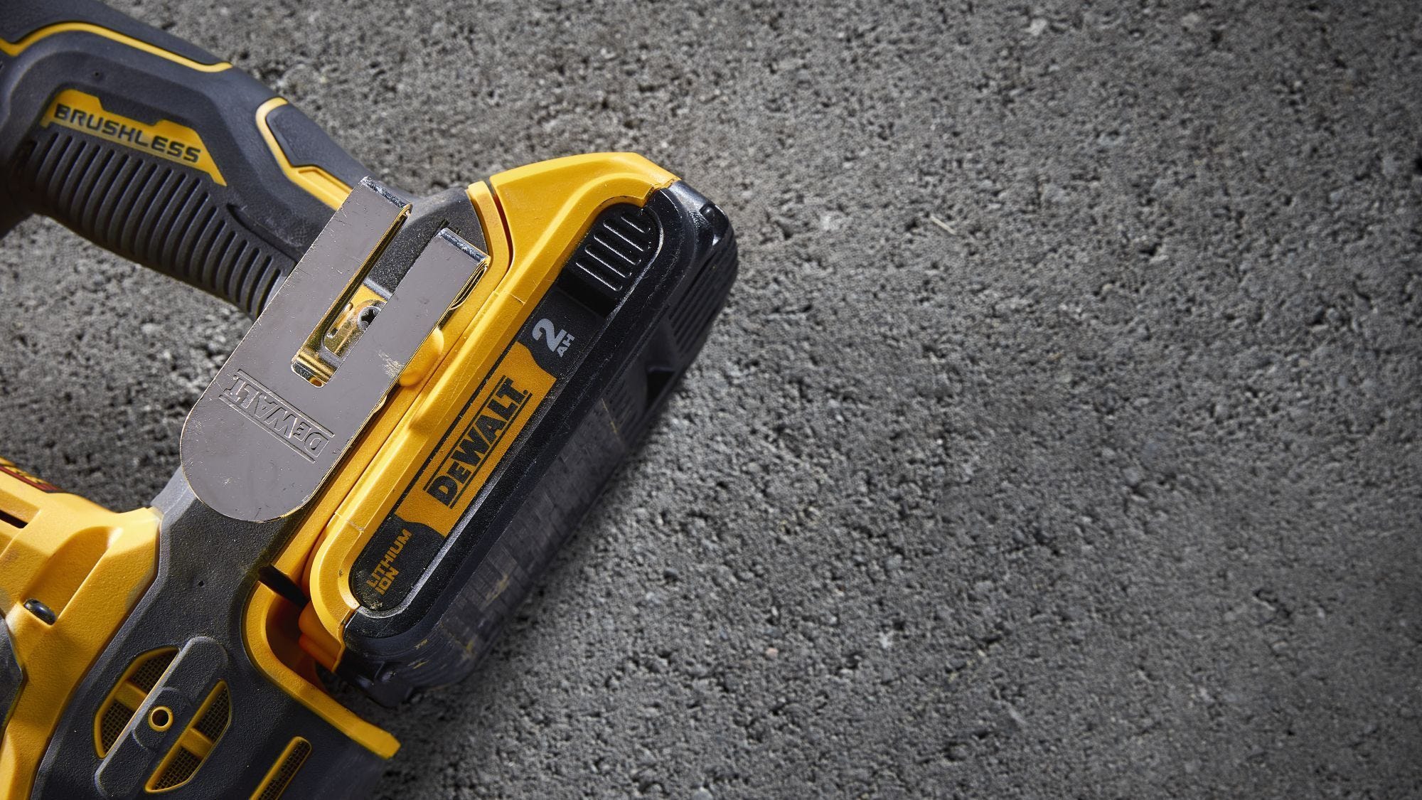 DEWALT DCH172D2 ATOMIC 20V MAX 5/8-in. Brushless SDS Plus Rotary Hammer 2.0Ah Kit