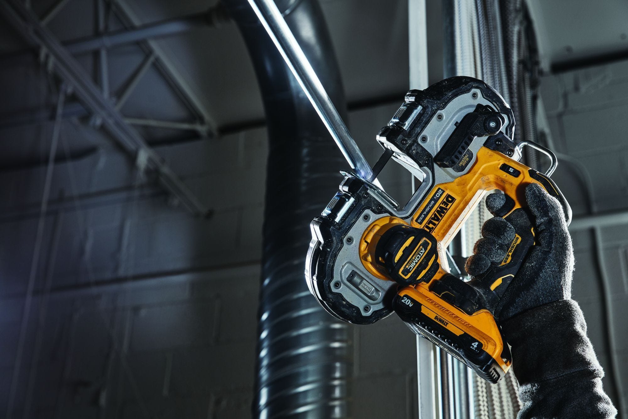 DEWALT DCS377B ATOMIC 20V MAX Brushless Cordless 1-3/4-in. Compact Bandsaw, Tool Only