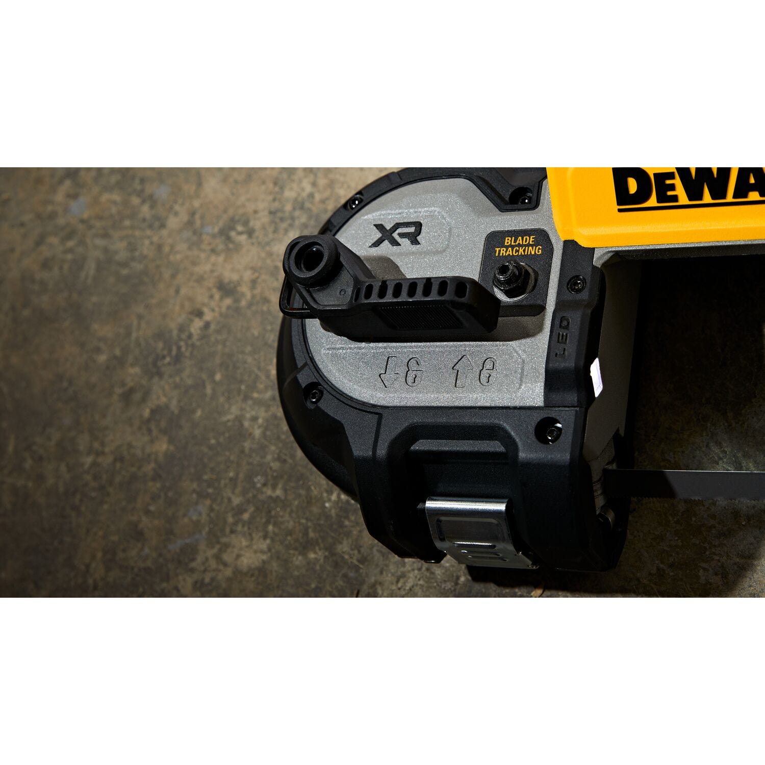 DeWalt DCS379B 20V MAX XR Brushless 3-1/4 in. Mid-Sized Dual Switch Band Saw, Tool Only