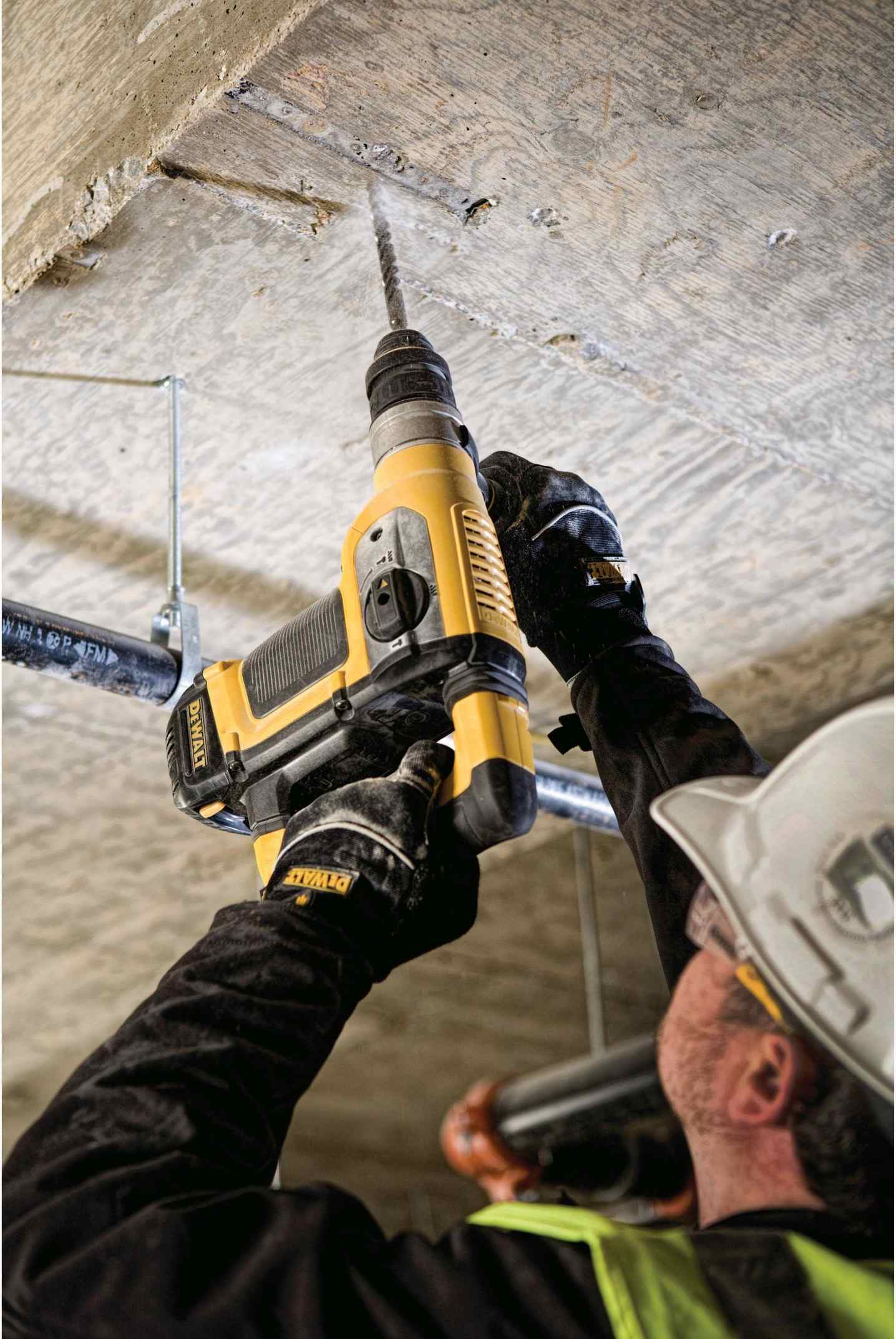DeWalt D25416K 1-1/8" 3 Mode SDS Rotary Hammer Drill with E-Clutch
