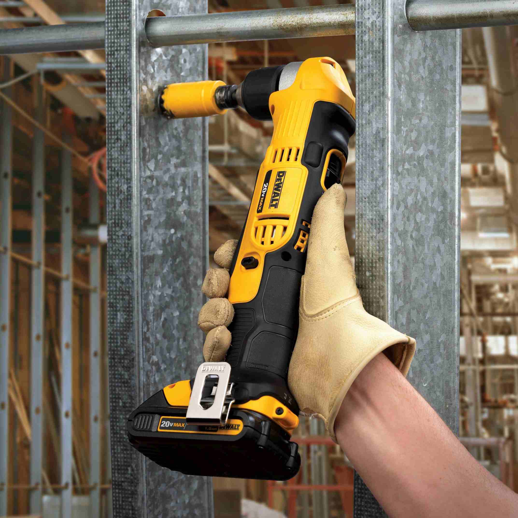 DeWalt DCD740C1 20V MAX 3/8-Inch Right Angle Drill/Driver 1.5Ah Kit
