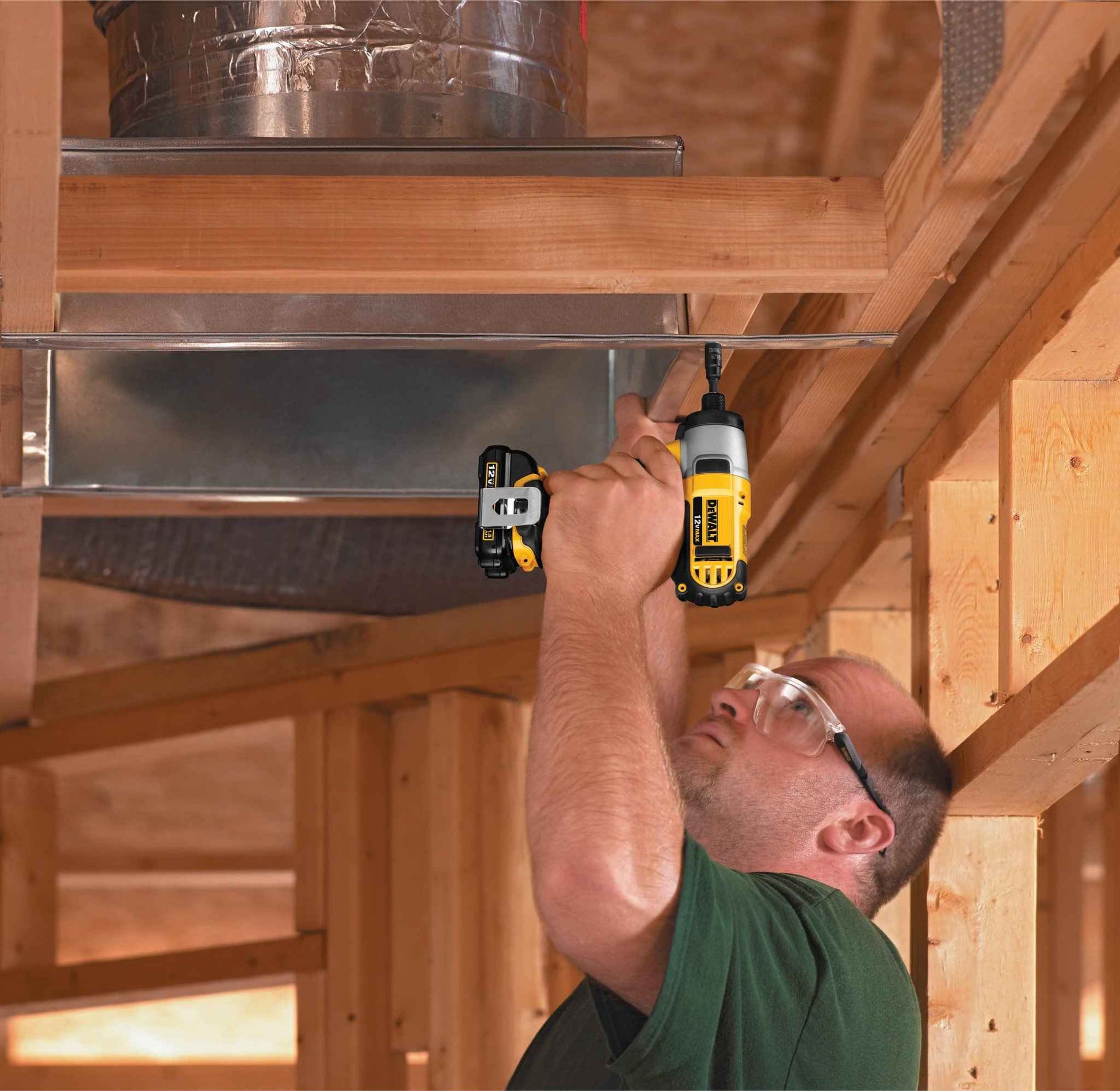 DeWalt DCF815S2 12V MAX 1/4" Impact Driver Kit