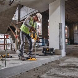 DeWalt DCH614X2 60V MAX 1-3/4 in. Brushless Cordless SDS MAX Combination Rotary Hammer 9.0Ah Kit