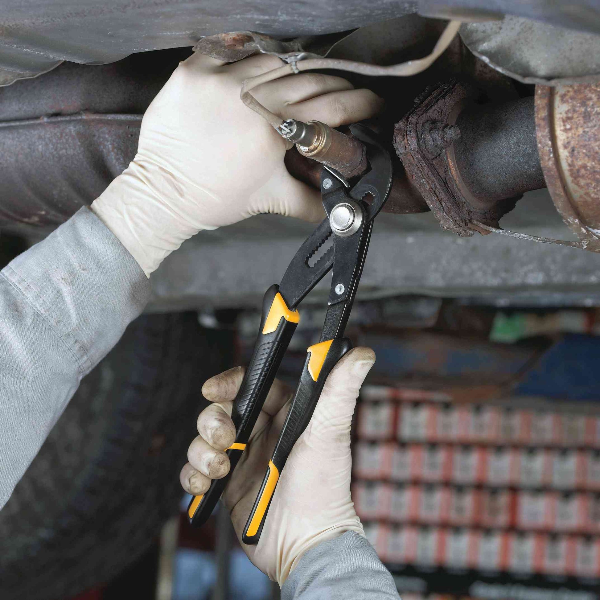 DeWalt DWHT70269 8" Pushlock Pliers