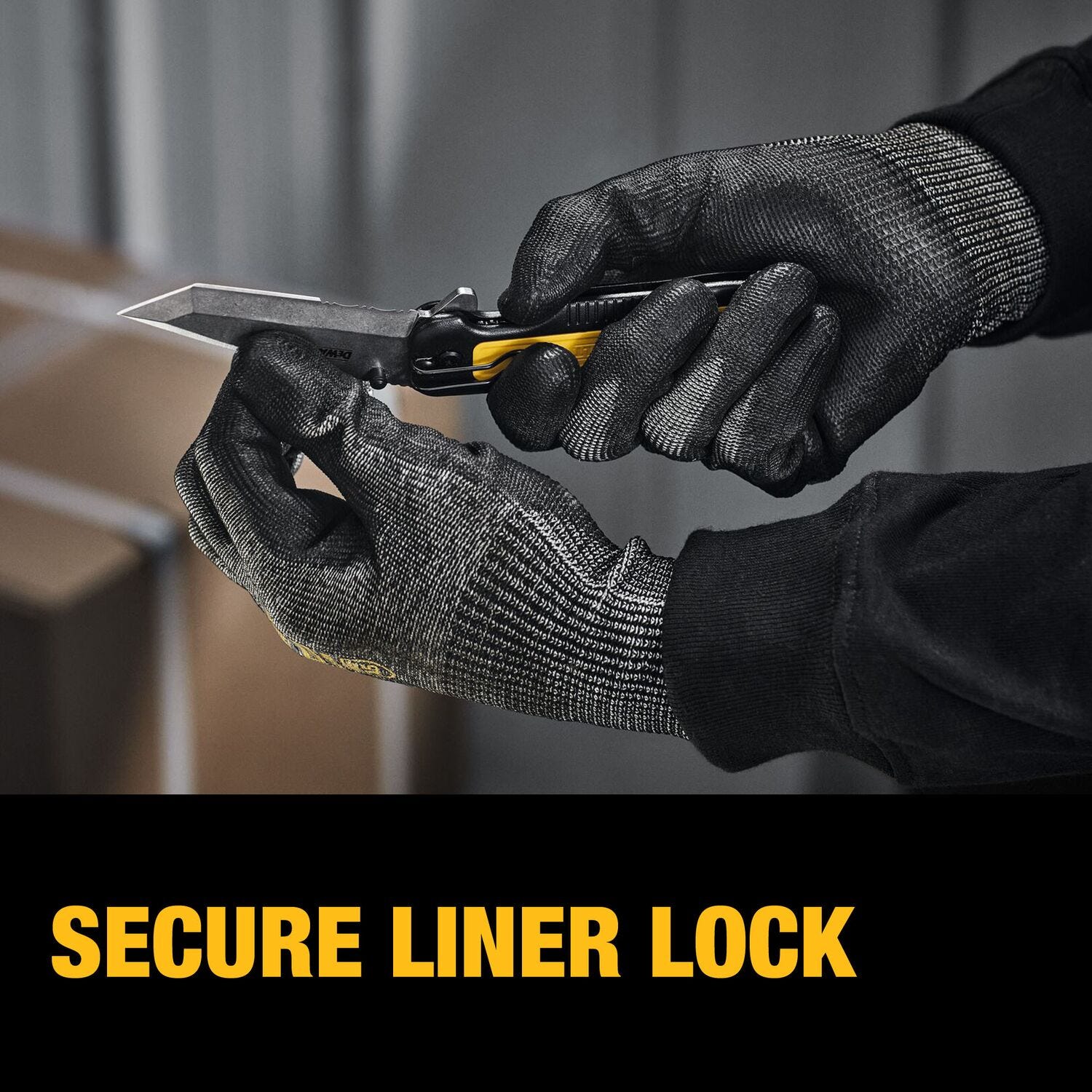 DeWalt DWHT10994 Tanto Blade Pocket Knife