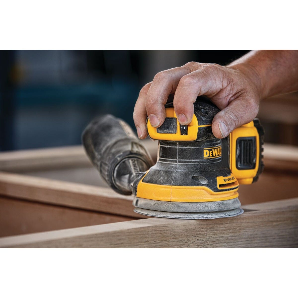 DeWalt DCK202P1 20V MAX XR Brushless 2-Tool Woodworking Kit