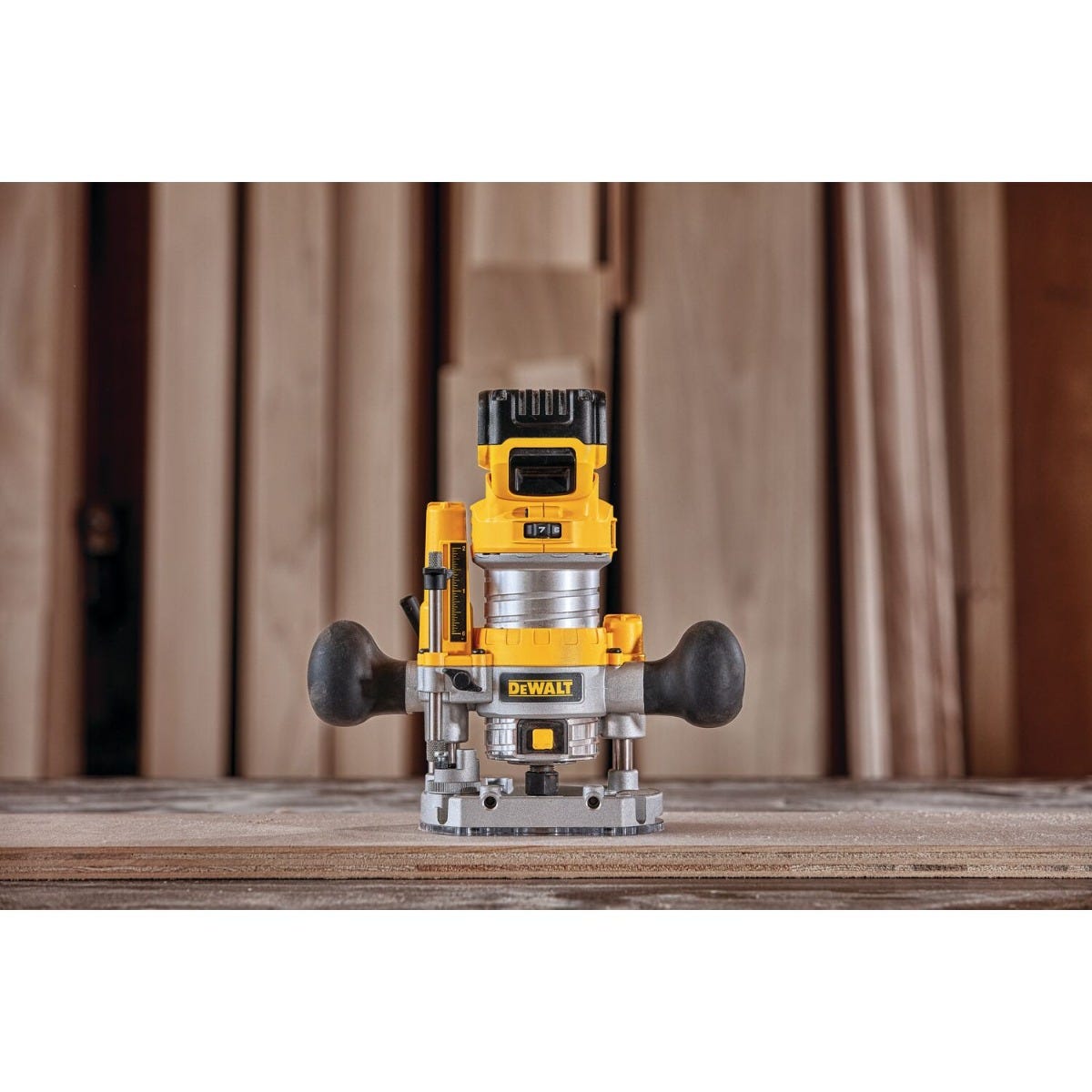 DeWalt 20V MAX XR Plunge Router and Compact Router Kit