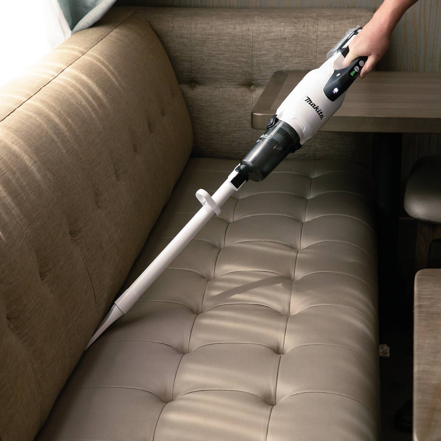 Makita GLC03Z 40V max XGT Brushless Cordless Cyclonic 4-Speed HEPA Filter Compact Stick Vacuum, Tool Only