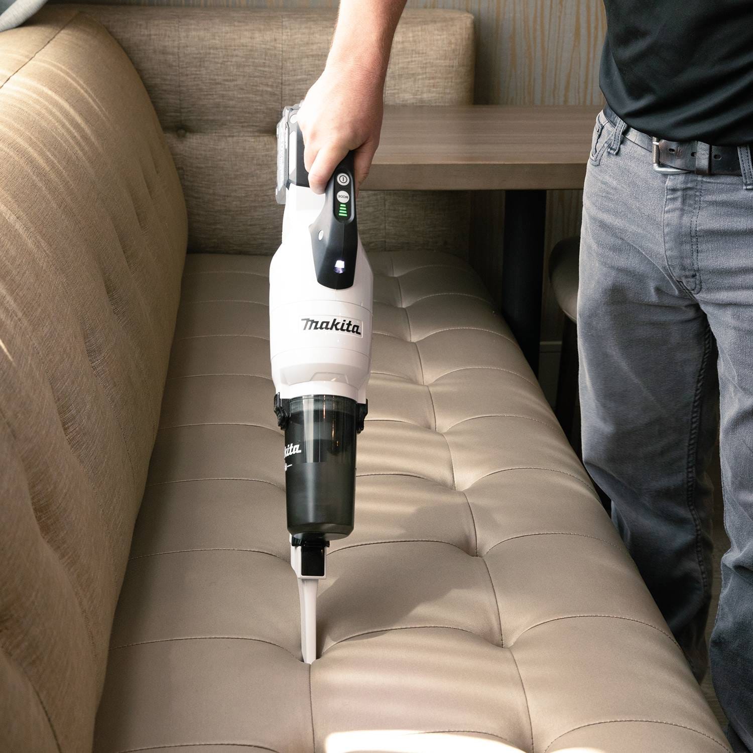 Makita GLC03Z 40V max XGT Brushless Cordless Cyclonic 4-Speed HEPA Filter Compact Stick Vacuum, Tool Only