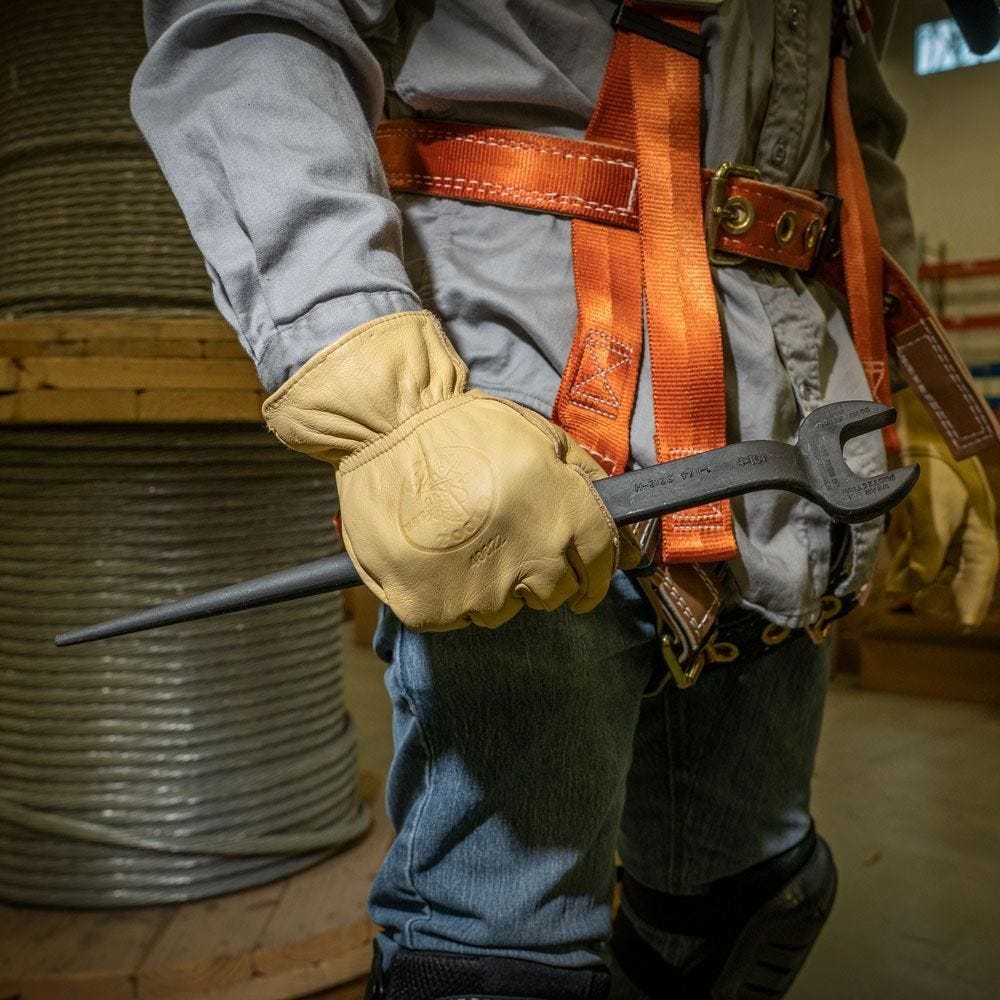 Klein 3212 Spud Wrench 1-1/4-Inch Nominal Opening for Heavy Nut