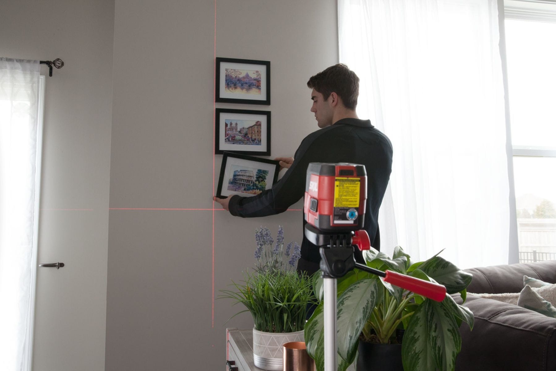 SKIL LL932301 Self-leveling Red Cross Line Laser