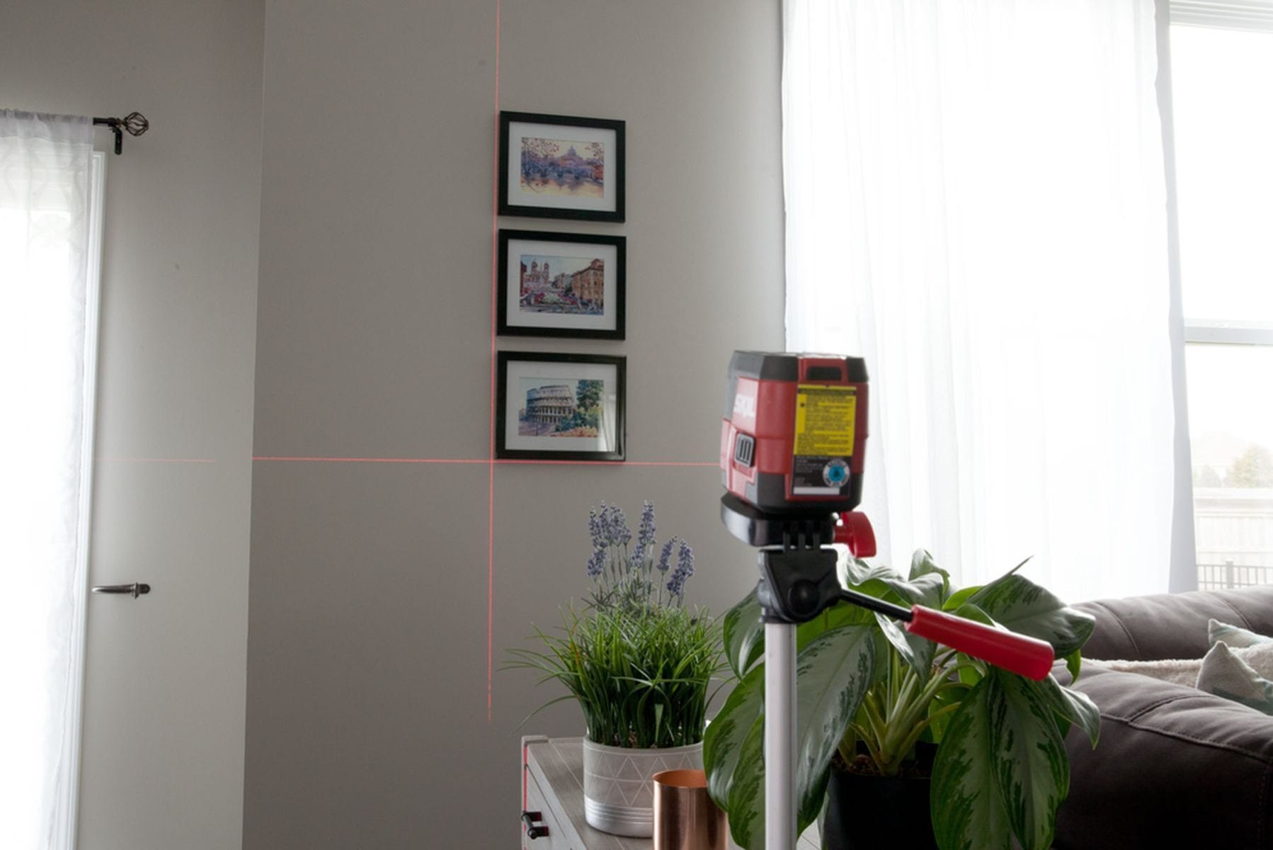 SKIL LL932301 Self-leveling Red Cross Line Laser