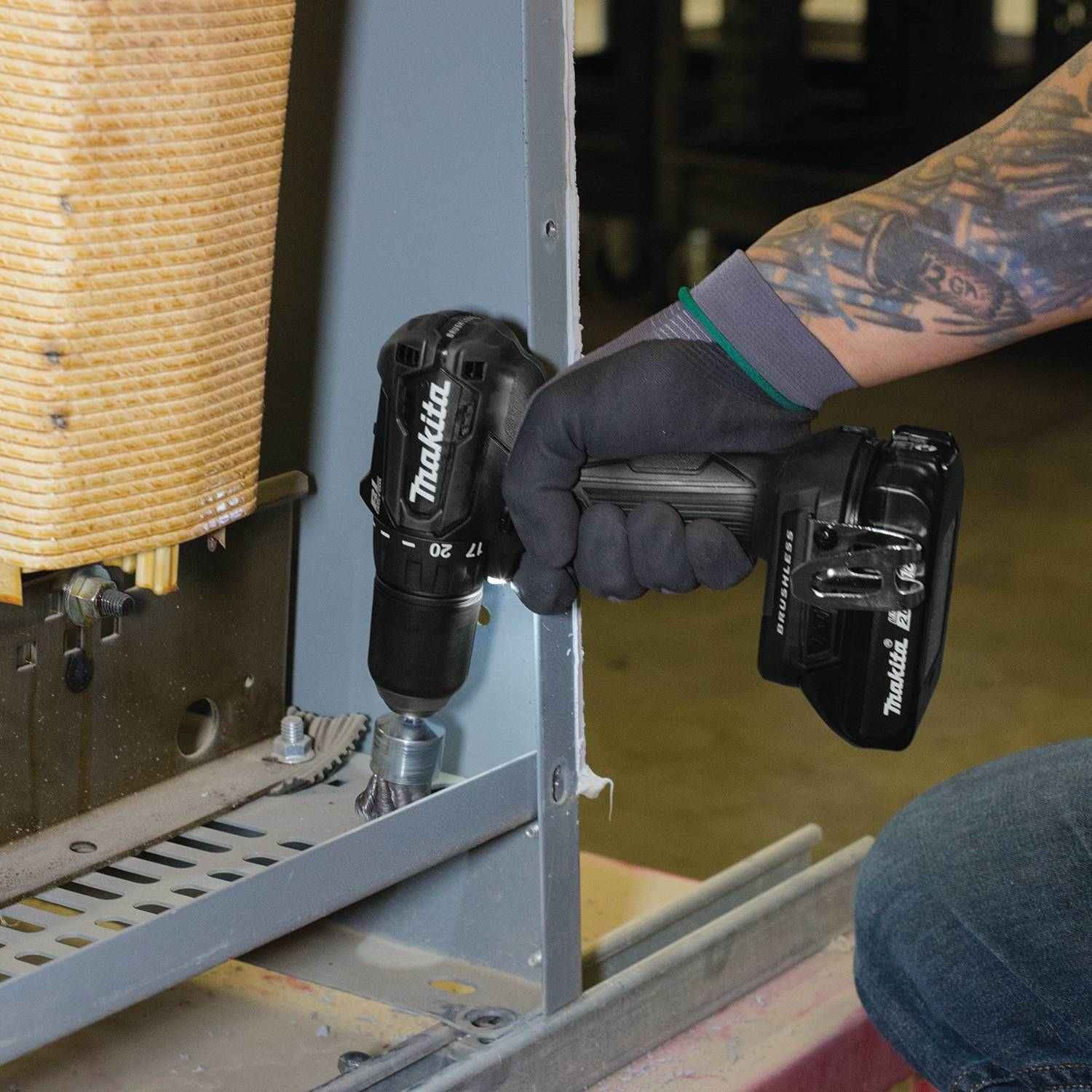 Makita XFD11R1B 18V LXT Sub-Compact Brushless Cordless 1/2-Inch Driver-Drill 2.0Ah Kit