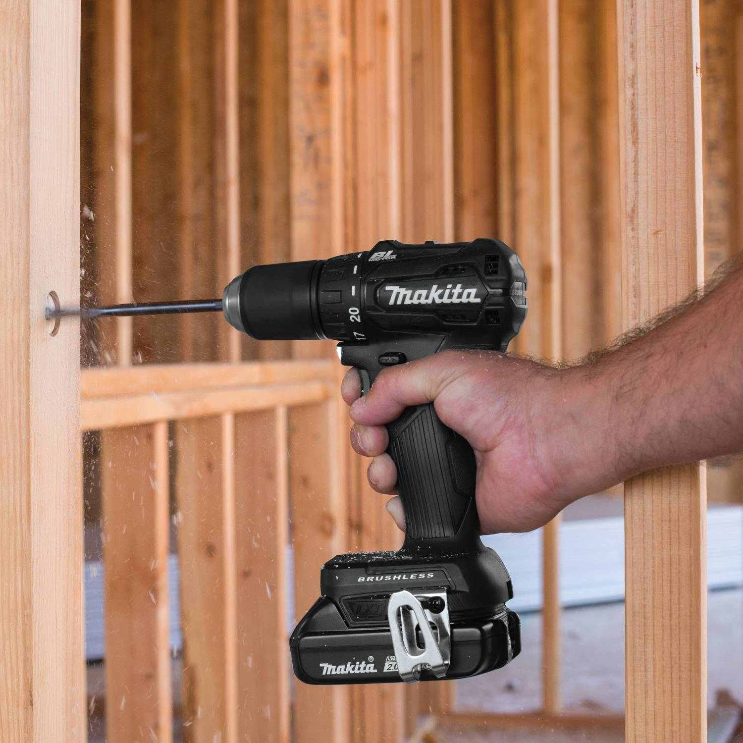 Makita XFD11R1B 18V LXT Sub-Compact Brushless Cordless 1/2-Inch Driver-Drill 2.0Ah Kit