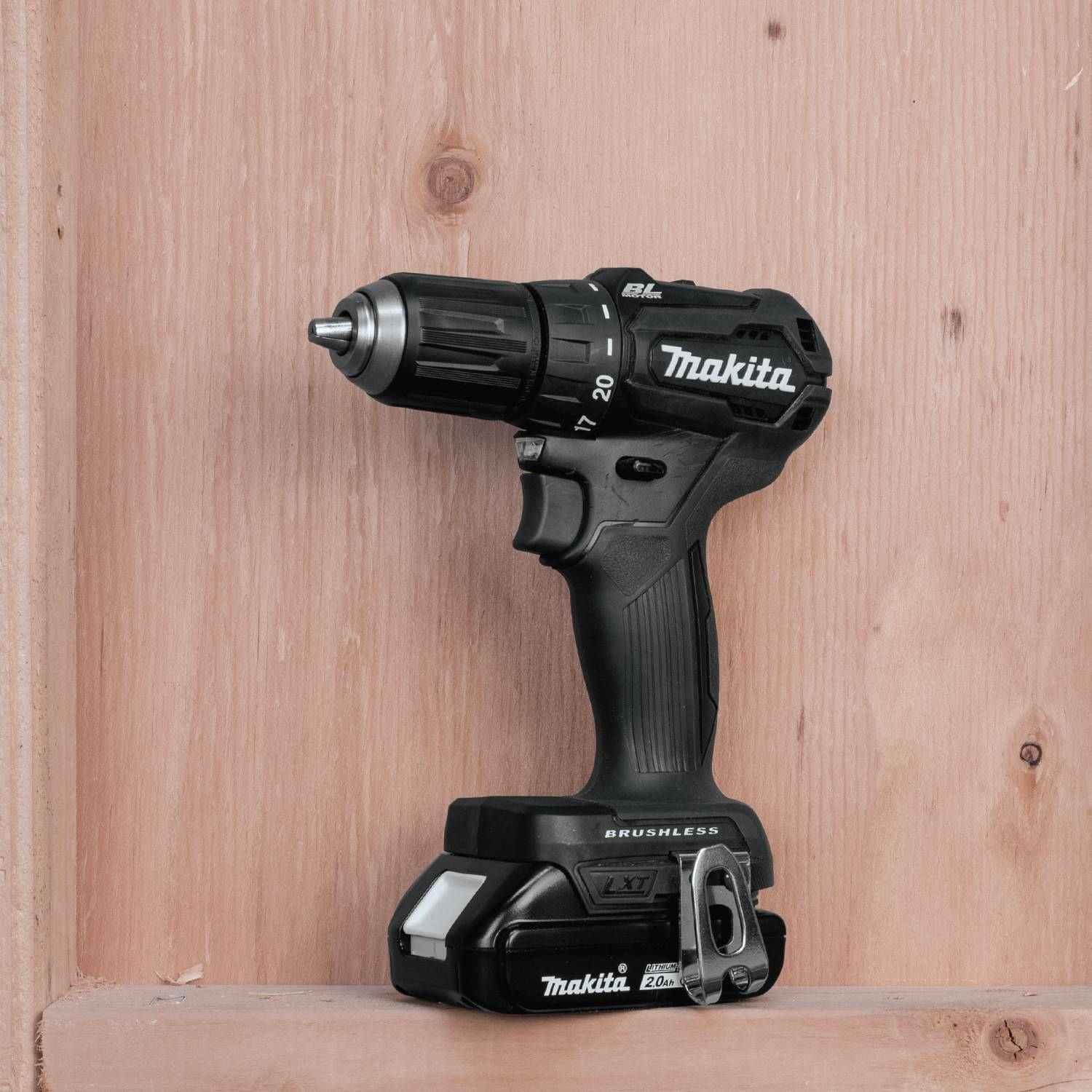 Makita XFD11R1B 18V LXT Sub-Compact Brushless Cordless 1/2-Inch Driver-Drill 2.0Ah Kit