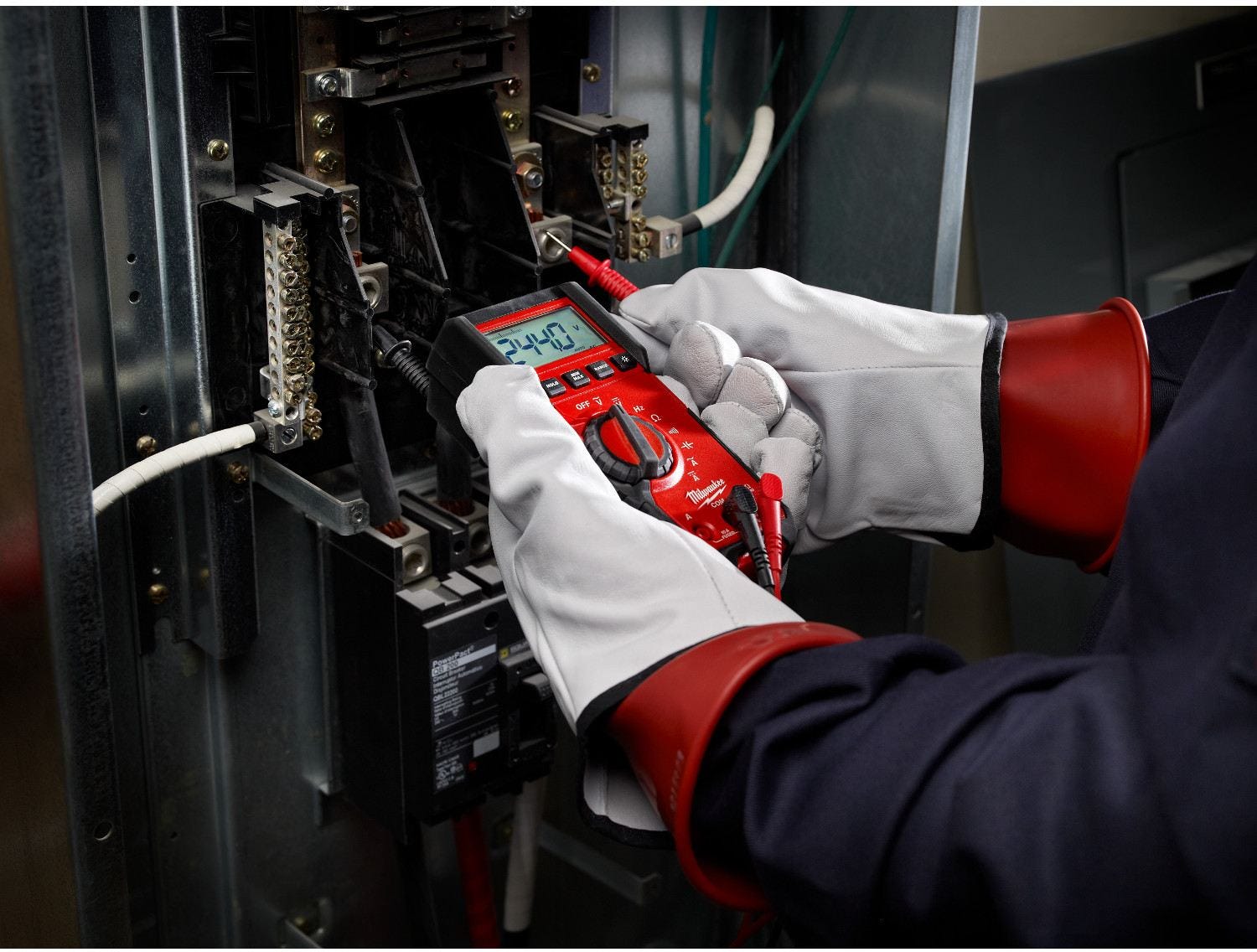 Milwaukee 2216-20 Digital Multimeter