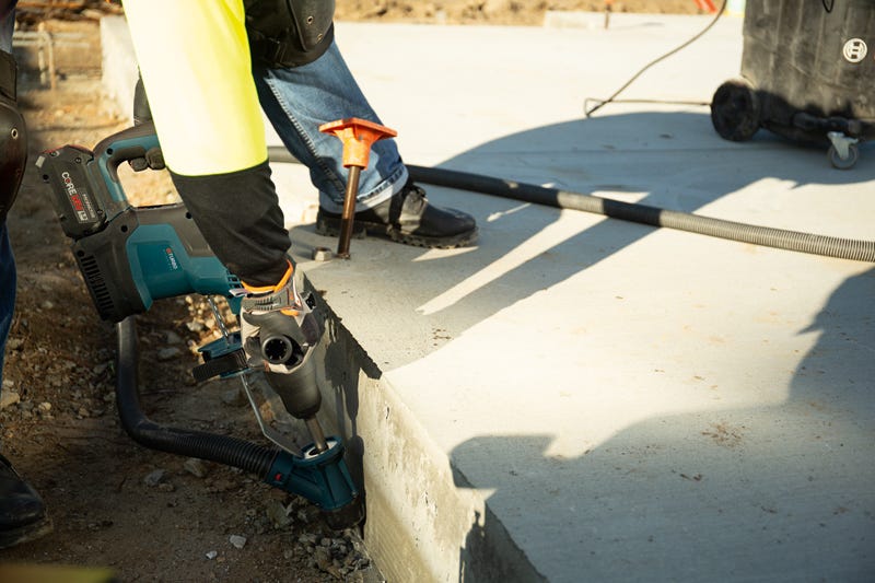 Bosch GBH18V-36CK24 PROFACTOR 18V Hitman Connected-Ready SDS-max 1-9/16 In. Rotary Hammer Kit with (2) CORE18V 8.0 Ah PROFACTOR Performance Batteries