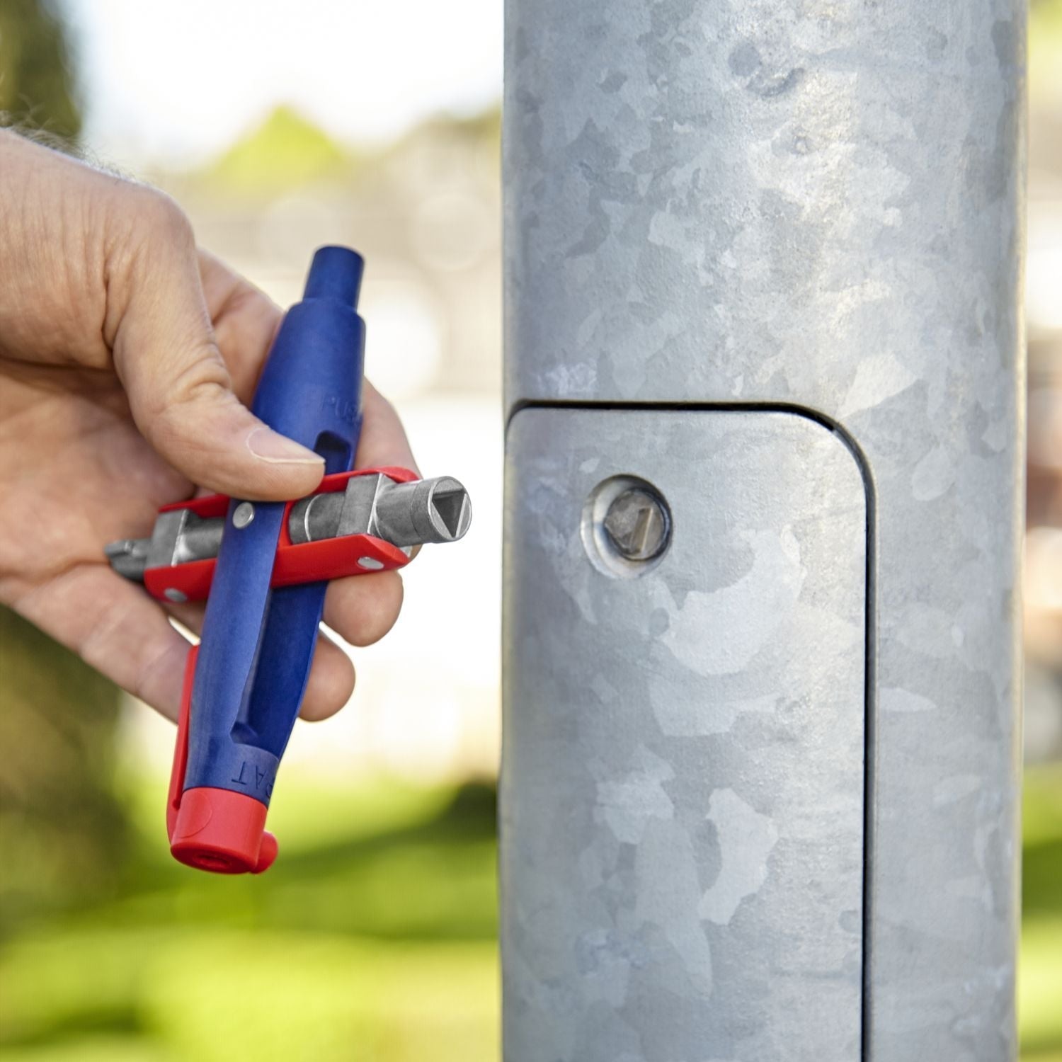 Knipex 00 11 07 Universal Control Cabinet Key-Pen Style