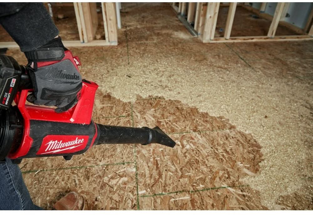 Milwaukee 0852-20 M12 Compact 175 CFM / 110 MPH Spot Blower, Tool Only (PROMO)