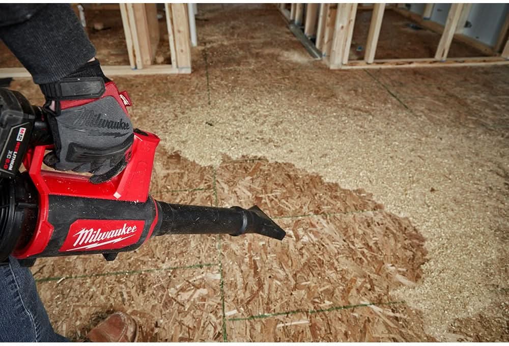 Milwaukee 0852-20 M12 Compact 175 CFM / 110 MPH Spot Blower, Tool Only (PROMO)
