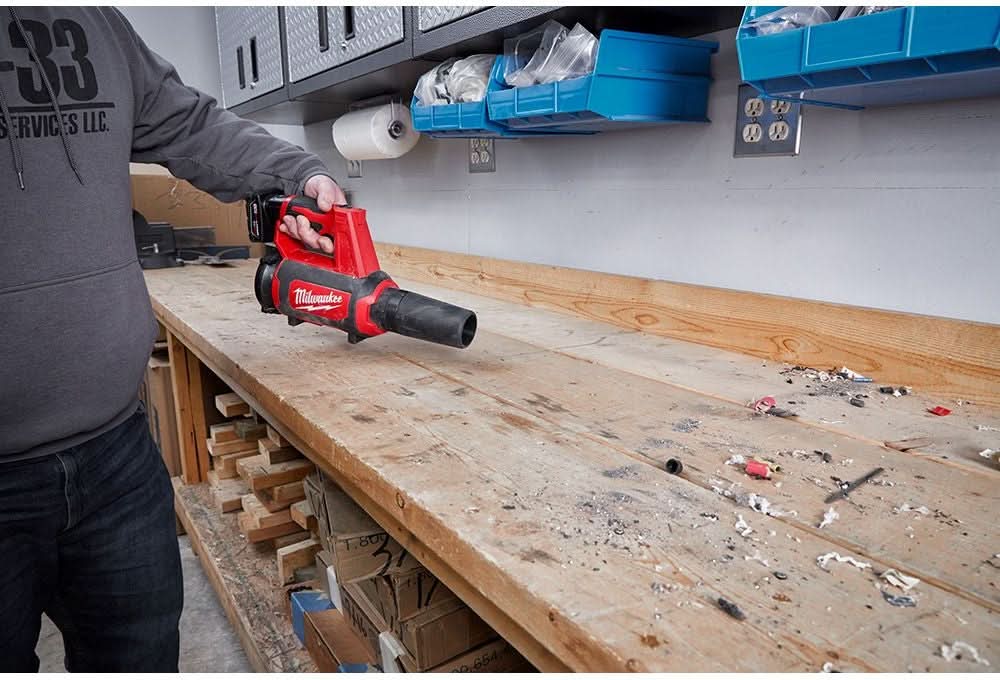 Milwaukee 0852-20 M12 Compact 175 CFM / 110 MPH Spot Blower, Tool Only (PROMO)