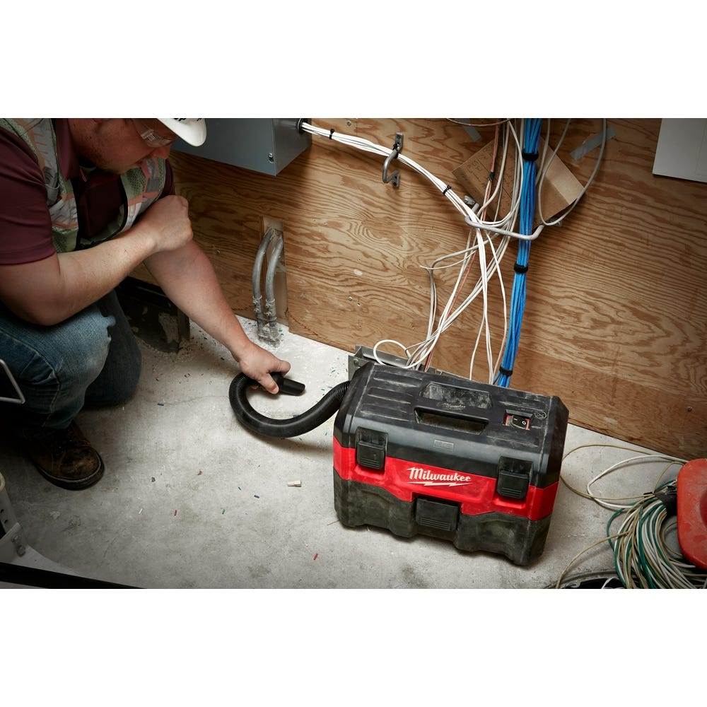 Milwaukee 0880-20 M18 Cordless Wet/Dry Vacuum