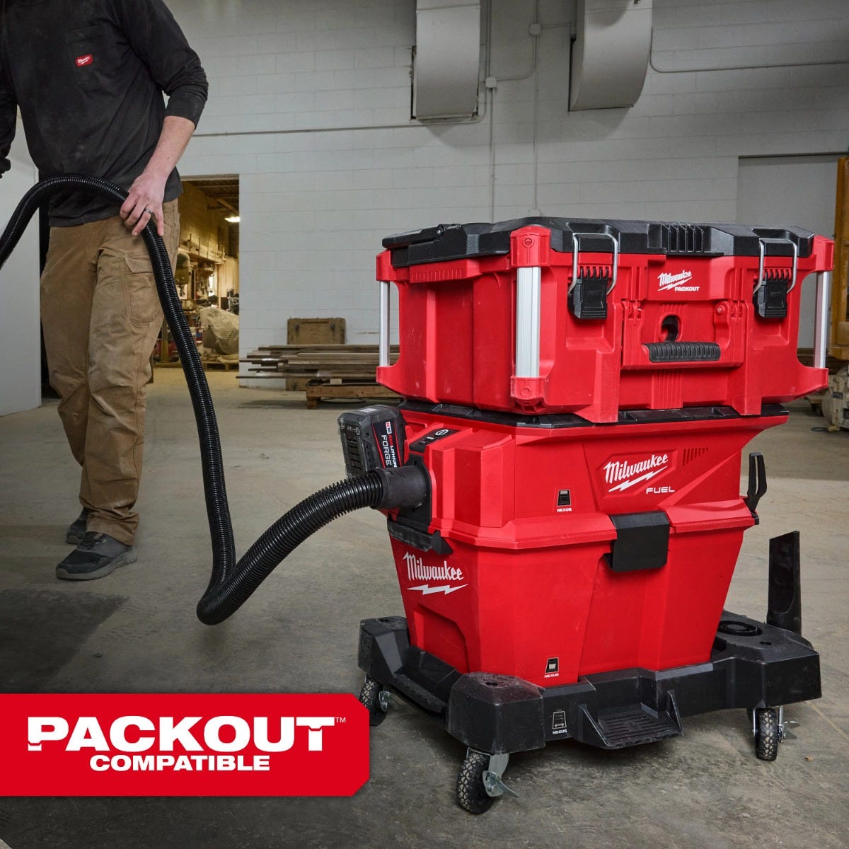 Milwaukee 0914-20 M18 FUEL NEXUS 6 Gallon Wet/Dry Vacuum w/ PACKOUT Compatibility & VACLINK