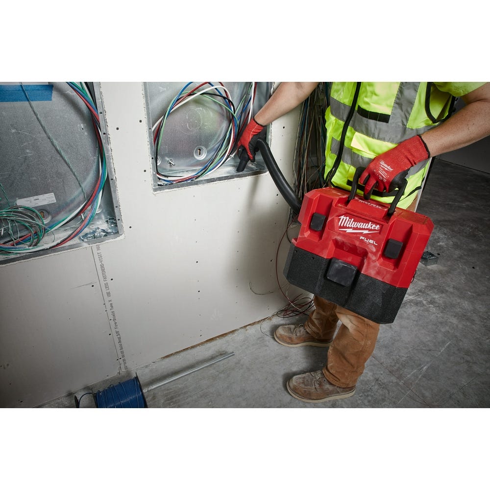 Milwaukee 0960-20 M12 FUEL 1.6 Gallon Wet/Dry Vacuum, Tool Only